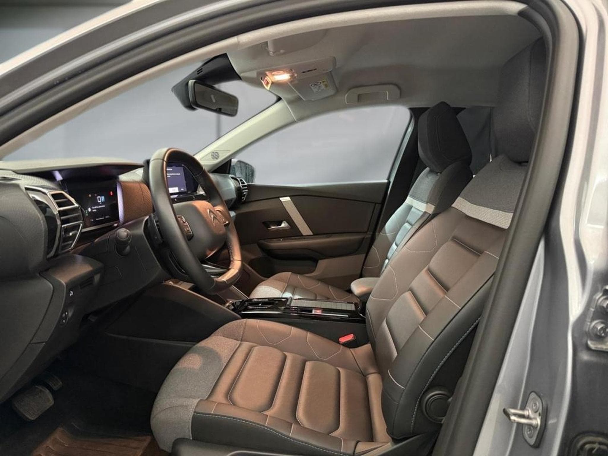 Citroën c4 x -26% 1.5 BlueHDi 130ch MAX (2024) - Photo 7