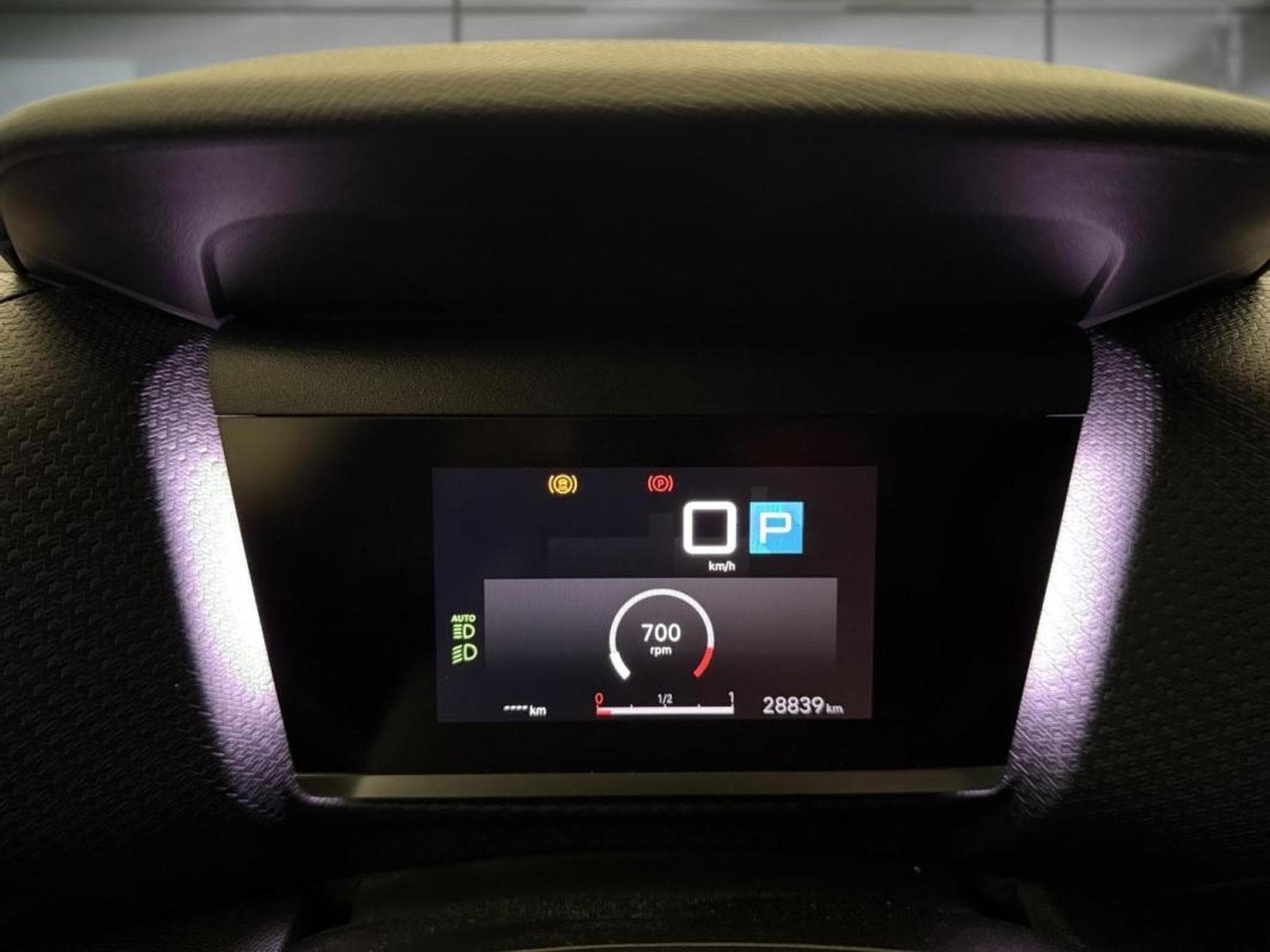 Citroën c4 x -26% 1.5 BlueHDi 130ch MAX (2024) - Photo 10
