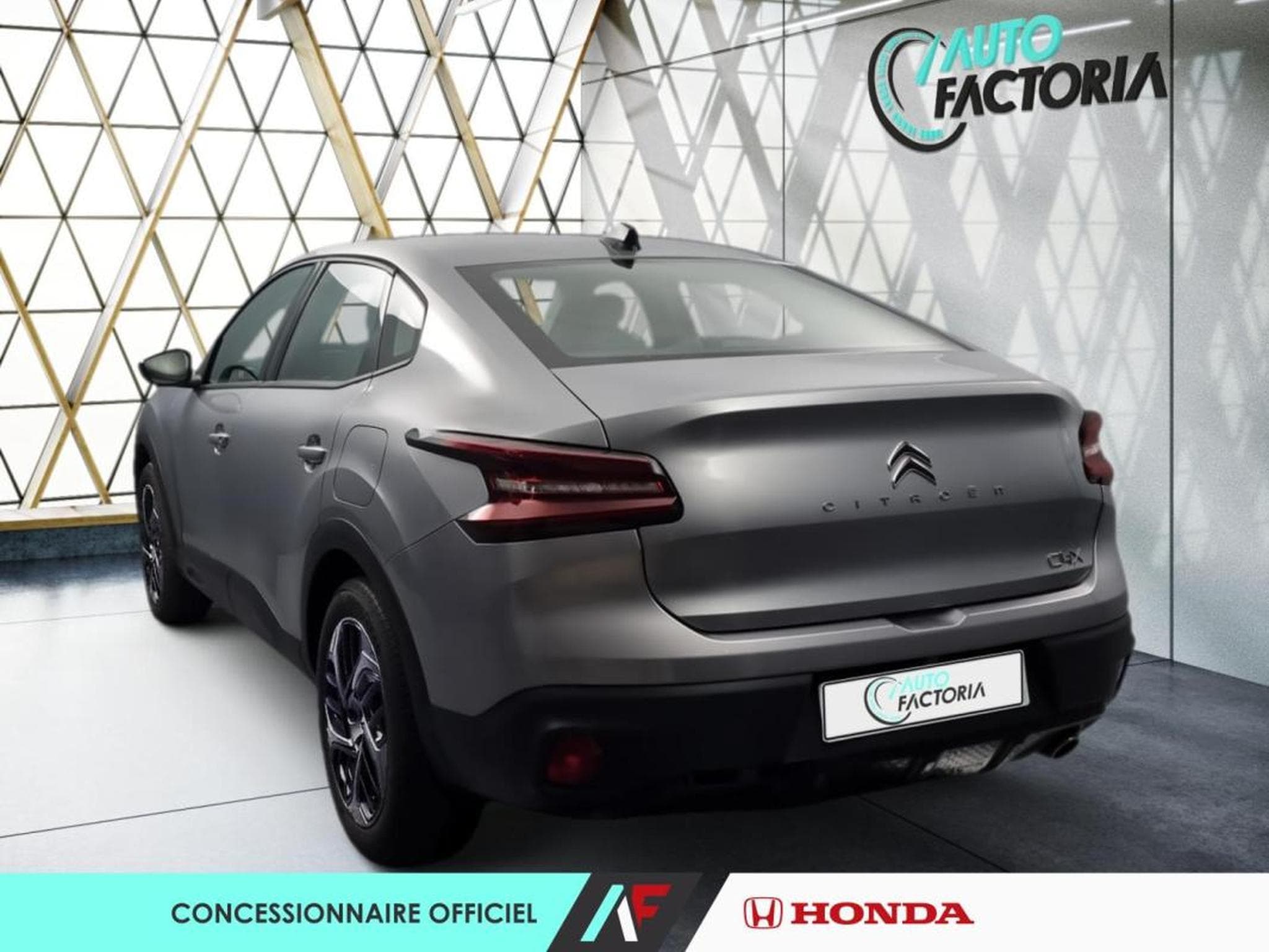 Citroën c4 x -22% 1.5 BlueHDi 130ch PLUS (2024) - Photo 3