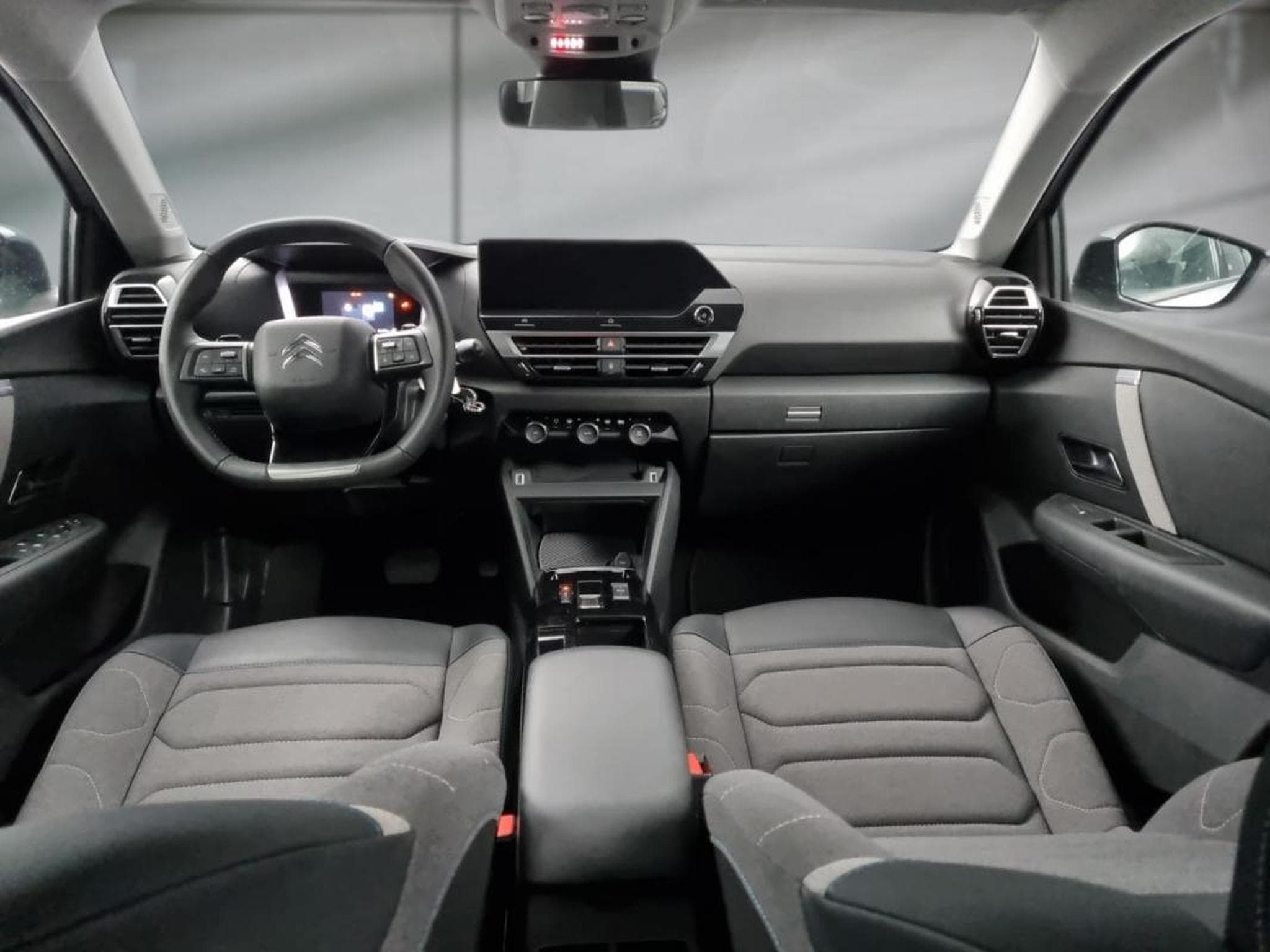 Citroën c4 x -22% 1.5 BlueHDi 130ch PLUS (2024) - Photo 8