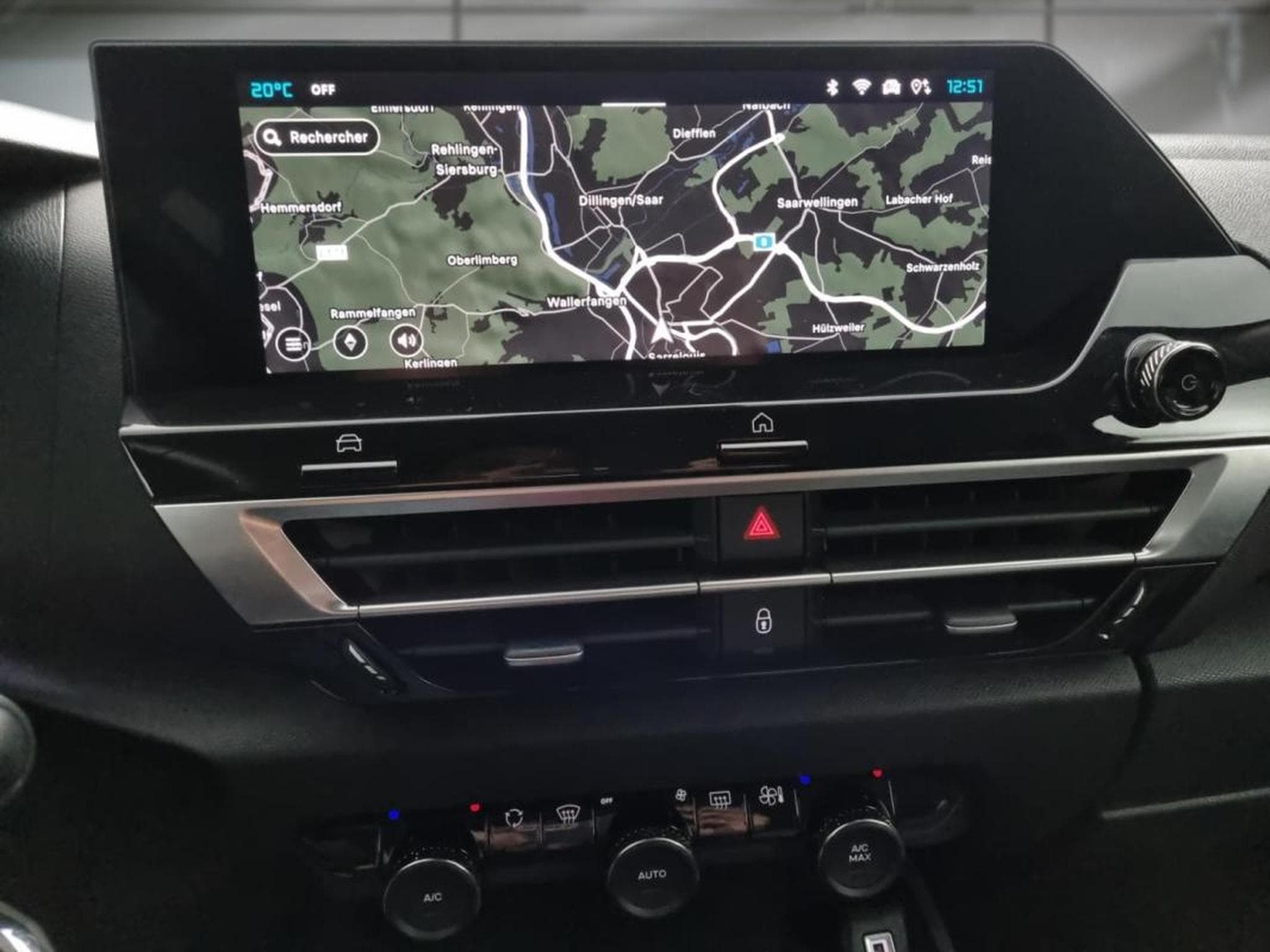 Citroën c4 x -22% 1.5 BlueHDi 130ch PLUS (2024) - Photo 12