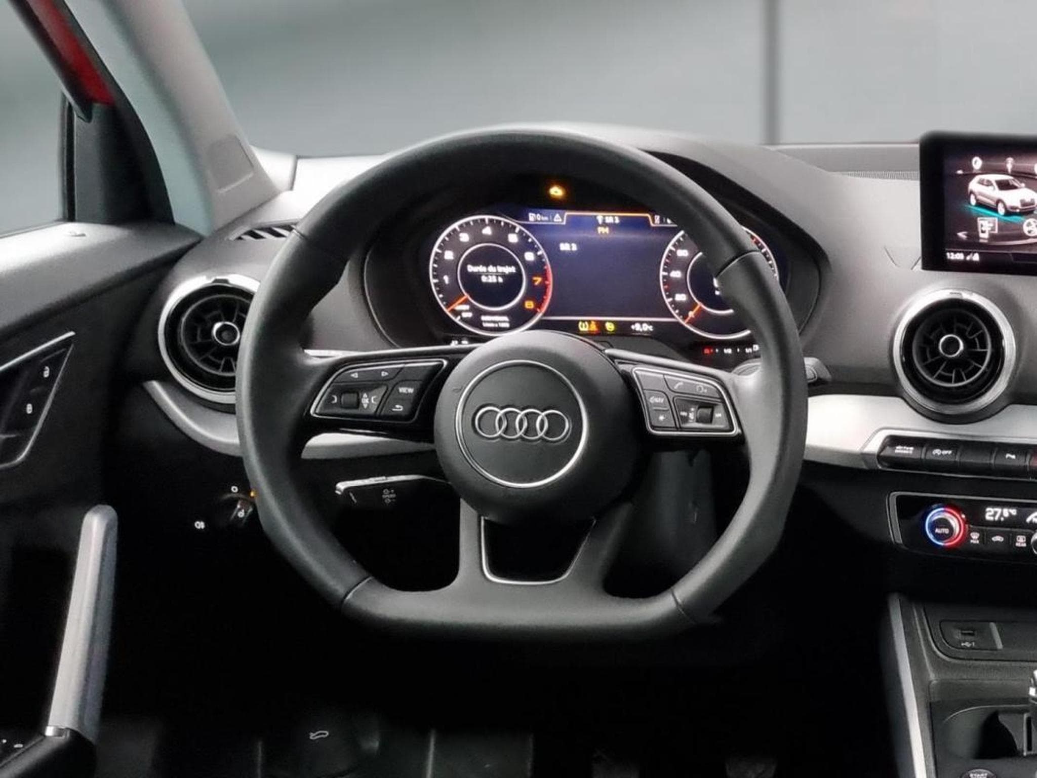 Audi Q2 30 TFSI 116ch S-Line (2024) - Photo 8