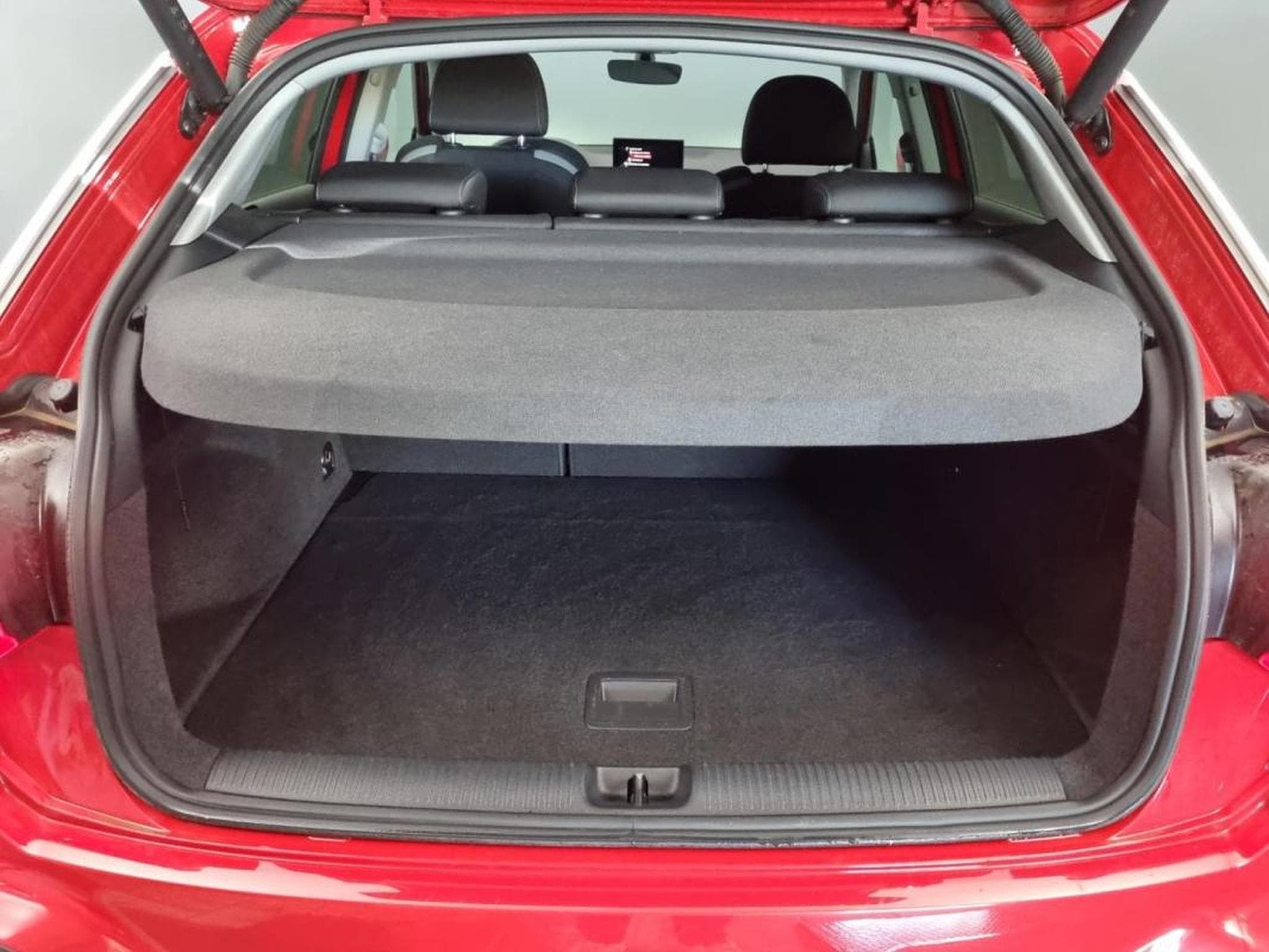 Audi Q2 30 TFSI 116ch S-Line (2024) - Photo 21