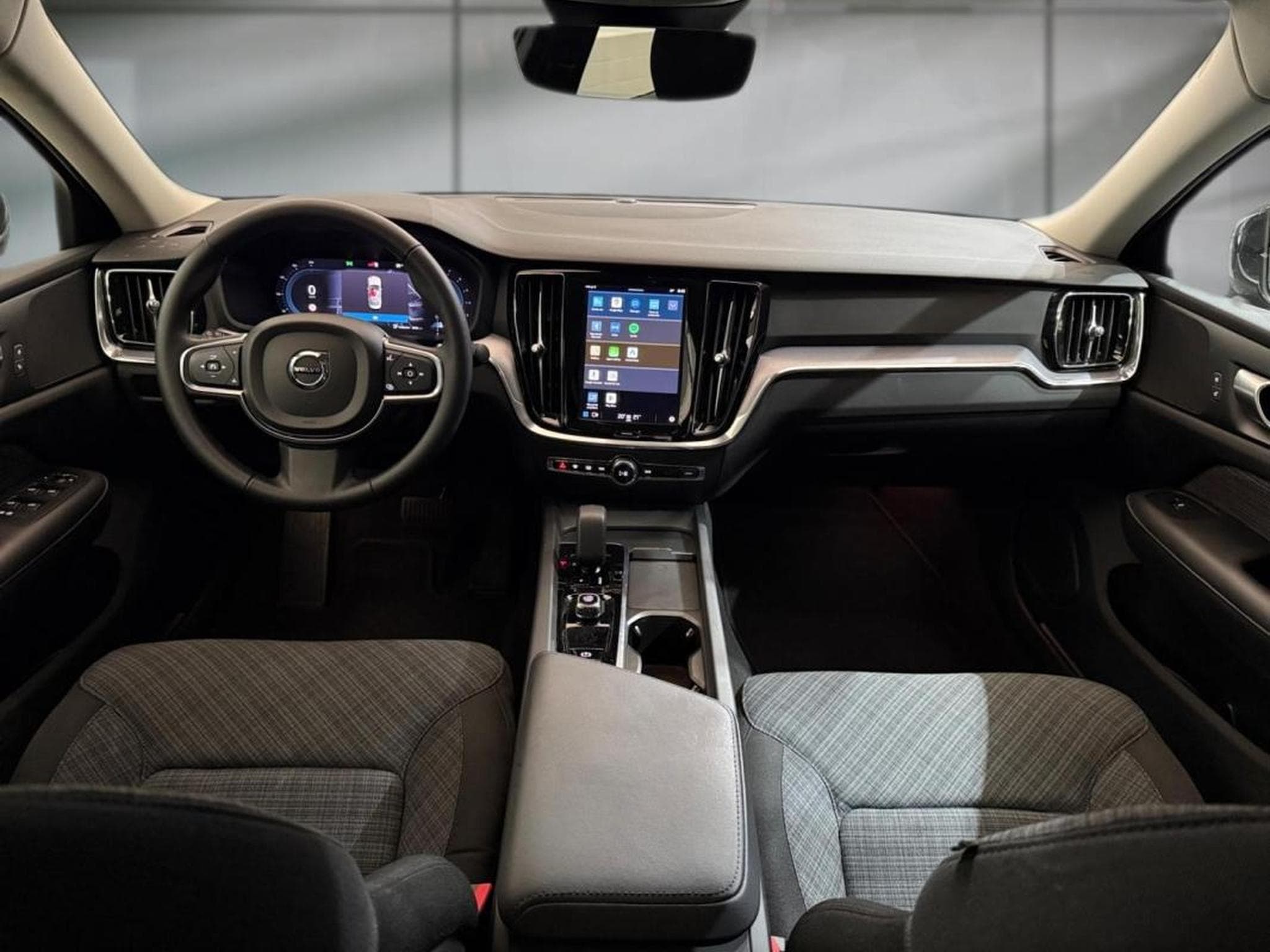Volvo S60 -49% 2.0 MHEV 197ch Core (2024) - Photo 7