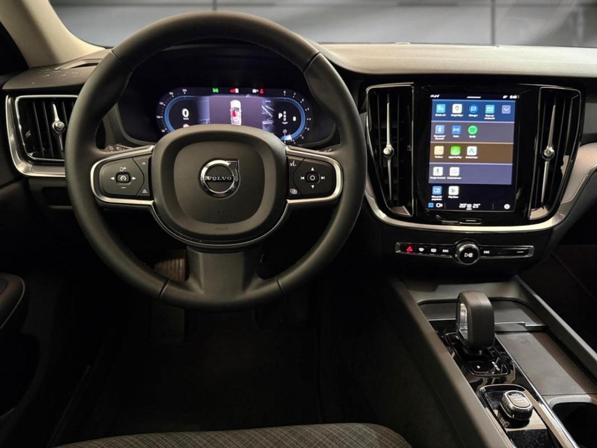 Volvo S60 -49% 2.0 MHEV 197ch Core (2024) - Photo 10