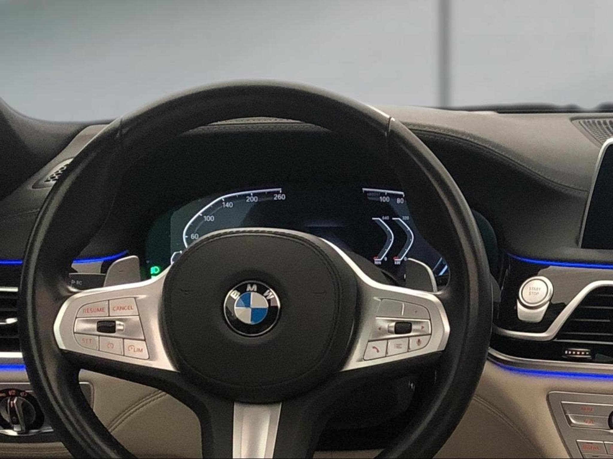 BMW Série 7 -59% 745eA 394ch M Sport (2021) - Foto 14