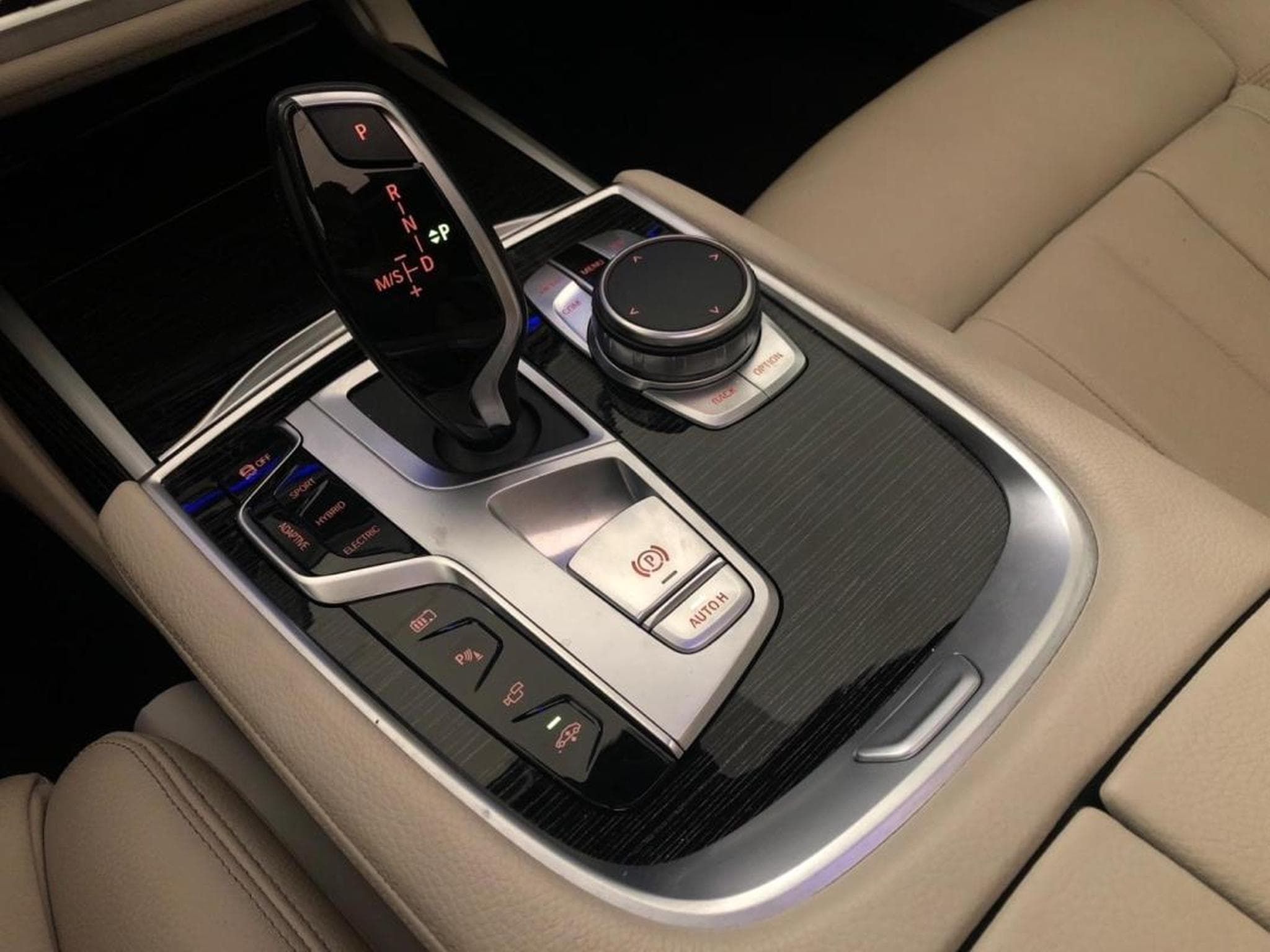 BMW Série 7 -59% 745eA 394ch M Sport (2021) - Foto 18