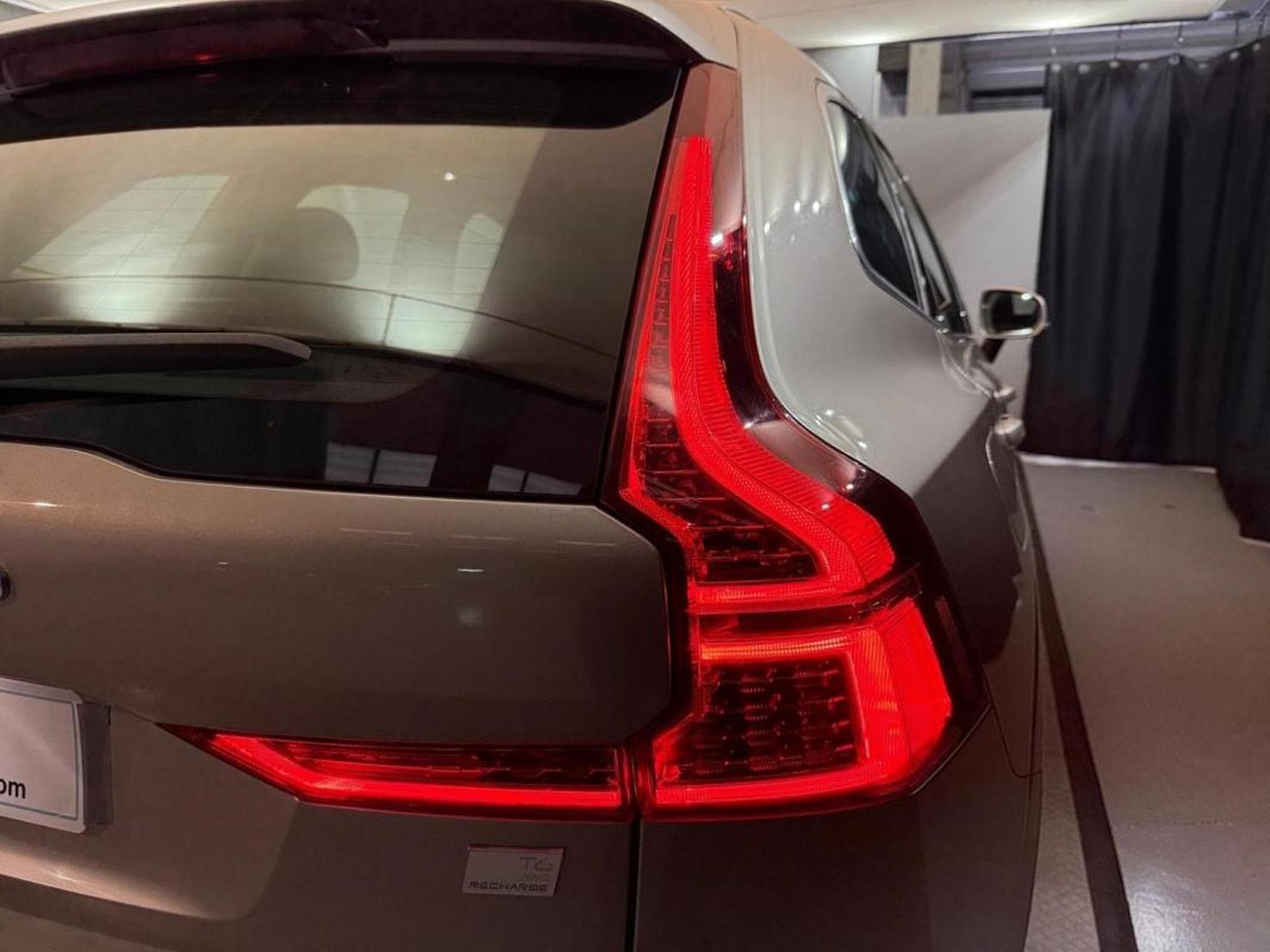 Volvo XC60 -53% T6 Hybride Rechargeable 253 + 145ch Core Bright 8 AWD (2024) - Photo 21
