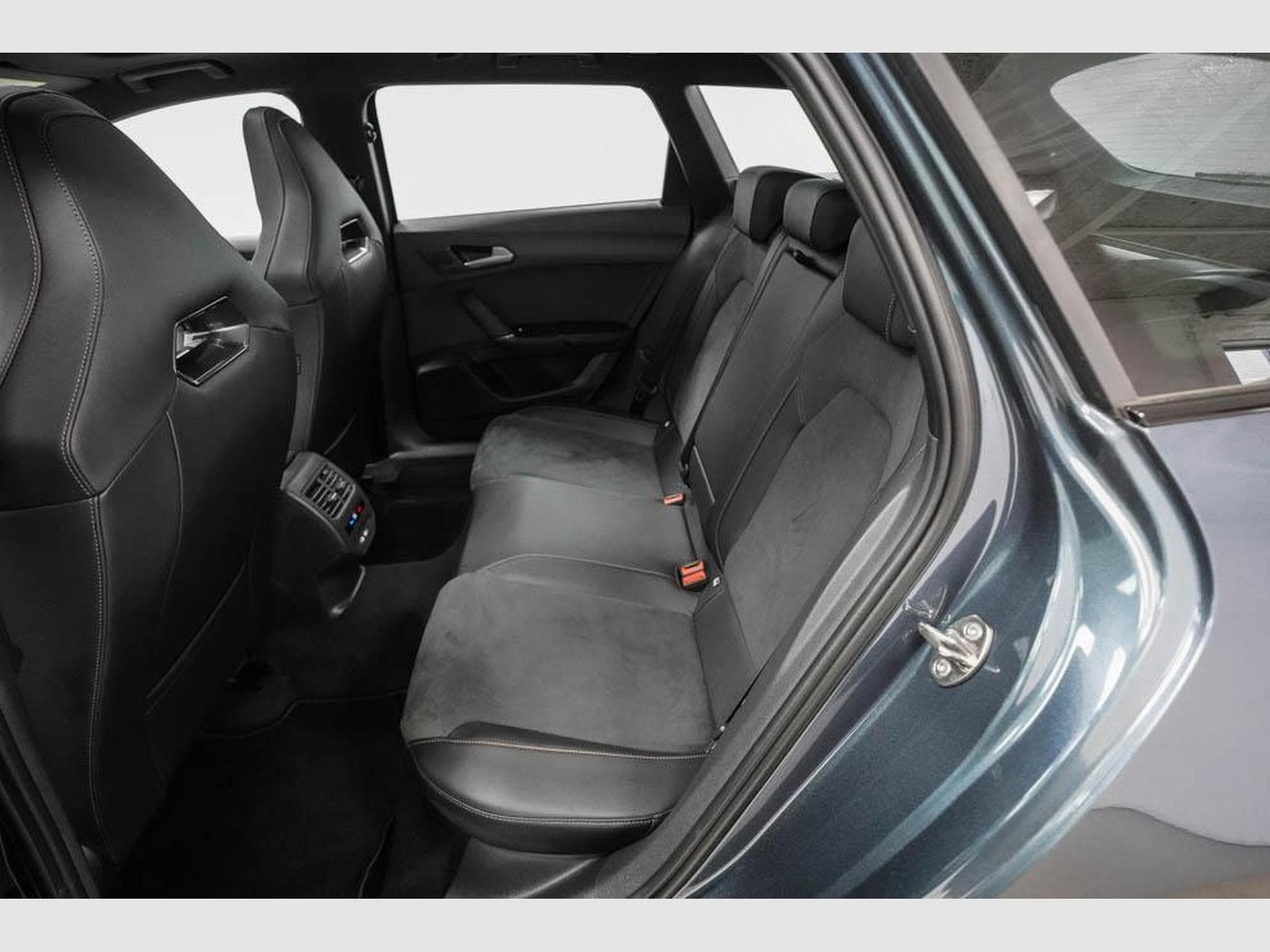 Cupra Leon ST 2,0 TSI (2025) - Foto 16