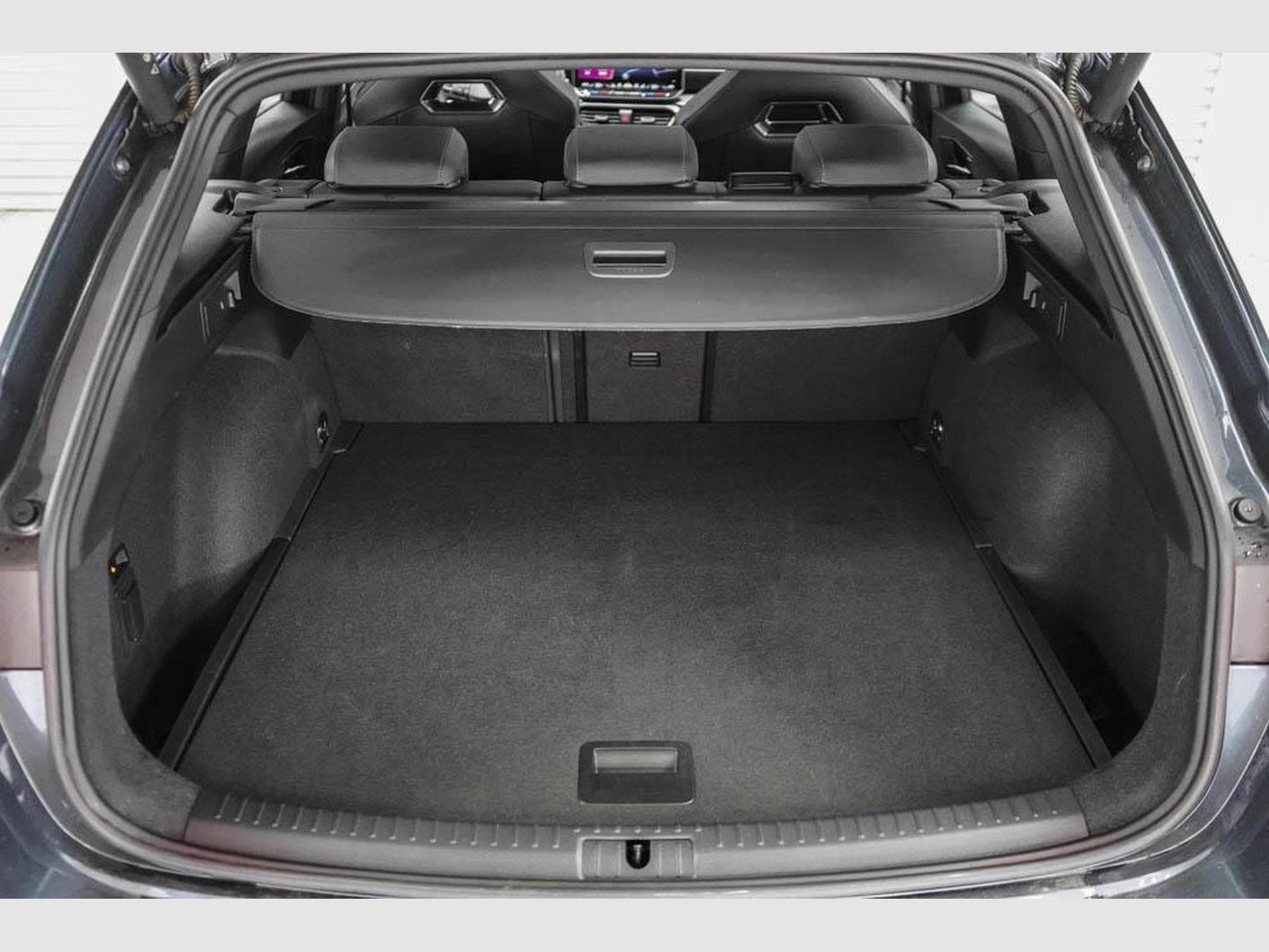 Cupra Leon ST 2,0 TSI (2025) - Foto 18