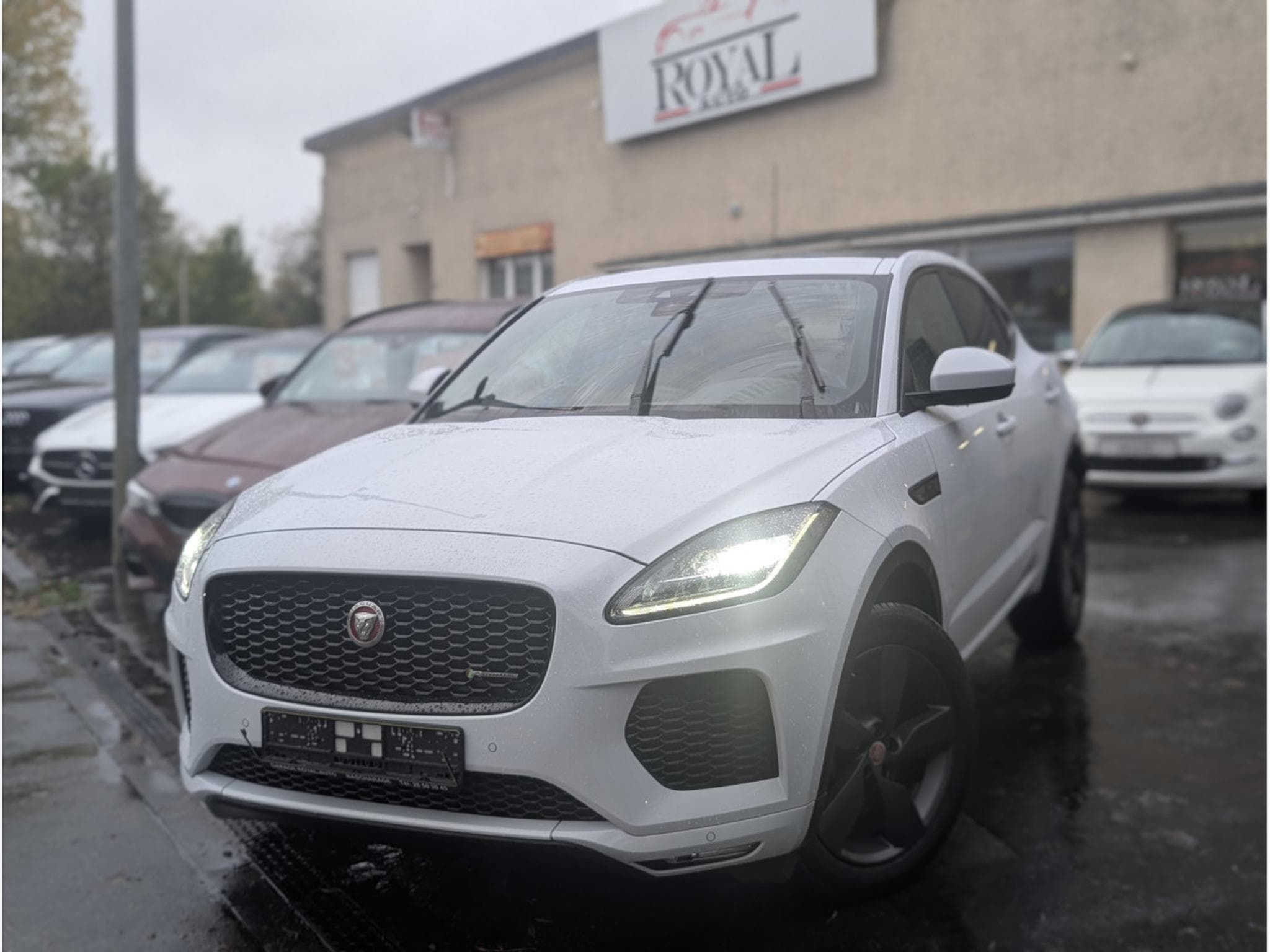 Jaguar E-Pace R-DINAMIC  BOITE AUTO 2.0D * GARANTIE 24 MOIS SOUS CONDITION (2021) - Photo 1