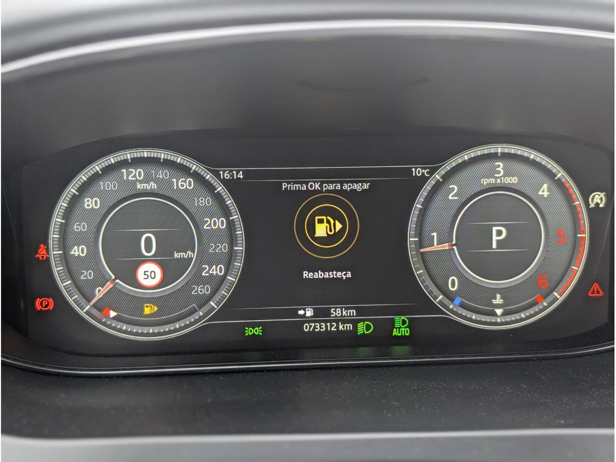 Jaguar E-Pace R-DINAMIC  BOITE AUTO 2.0D * GARANTIE 24 MOIS SOUS CONDITION (2021) - Photo 9