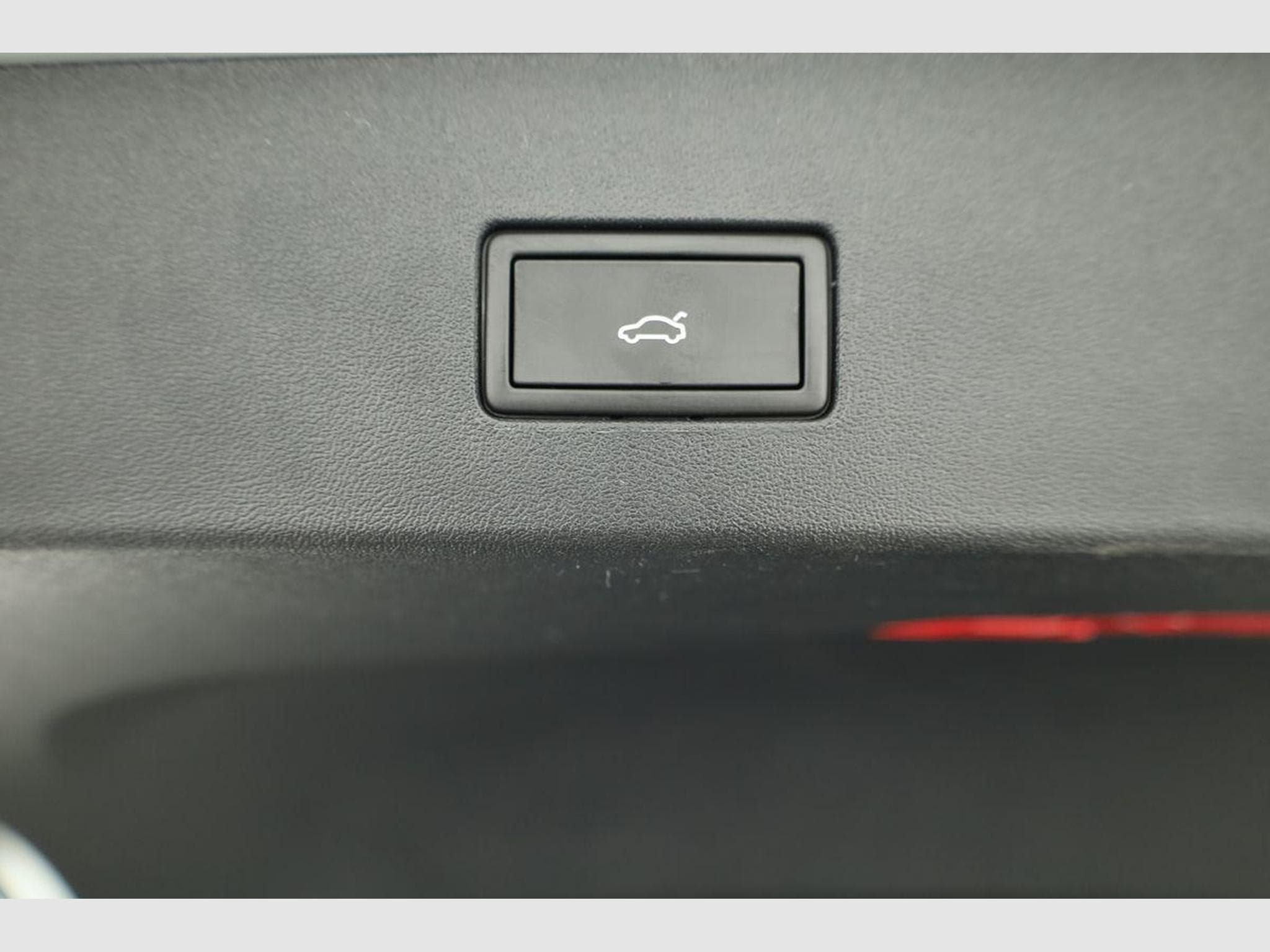 VW Tayron 1.5 TSI eHybrid 150 kW R-Line (2025) - Photo 13