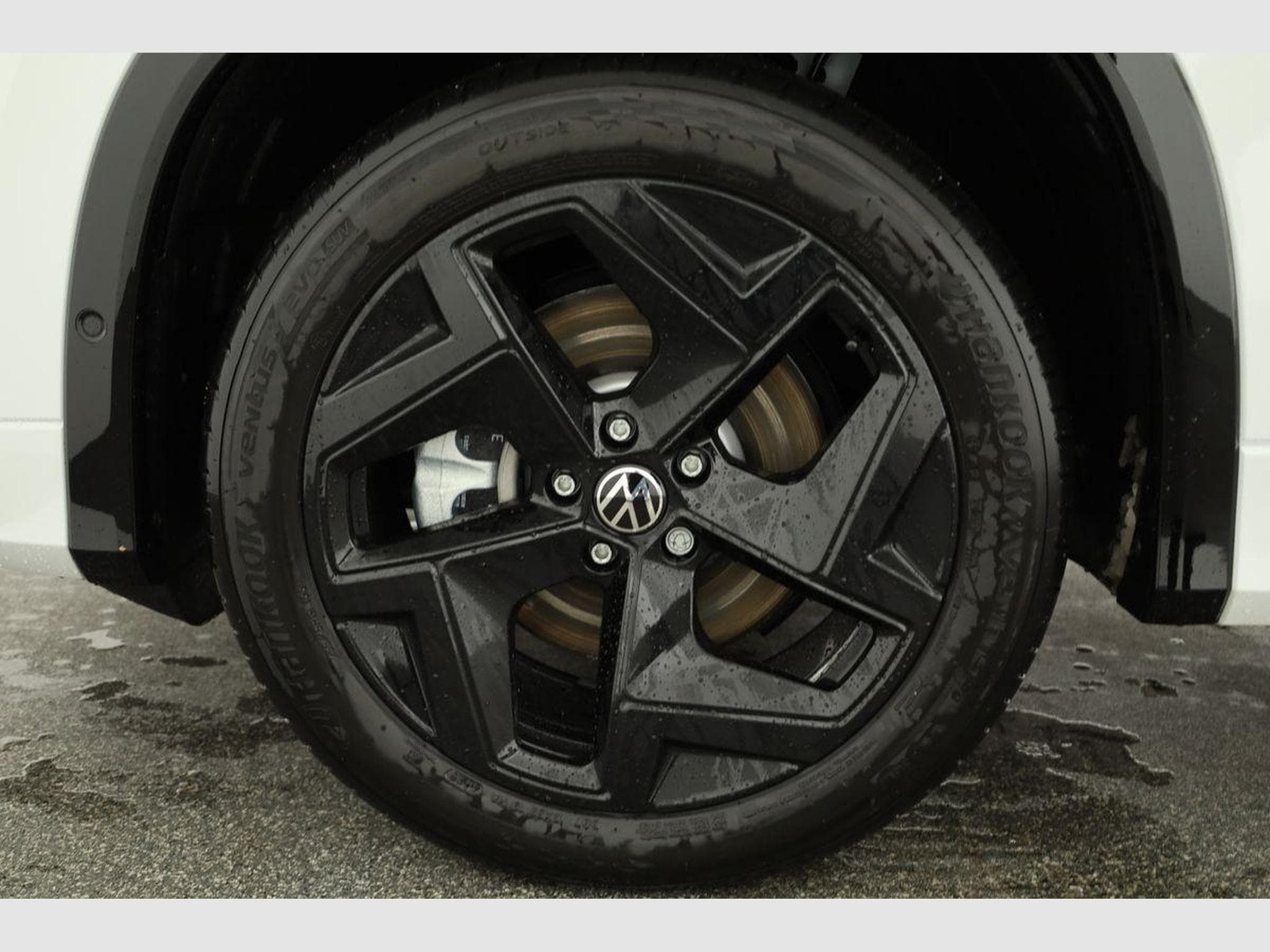 VW Tayron 1.5 TSI eHybrid 150 kW R-Line (2025) - Photo 16