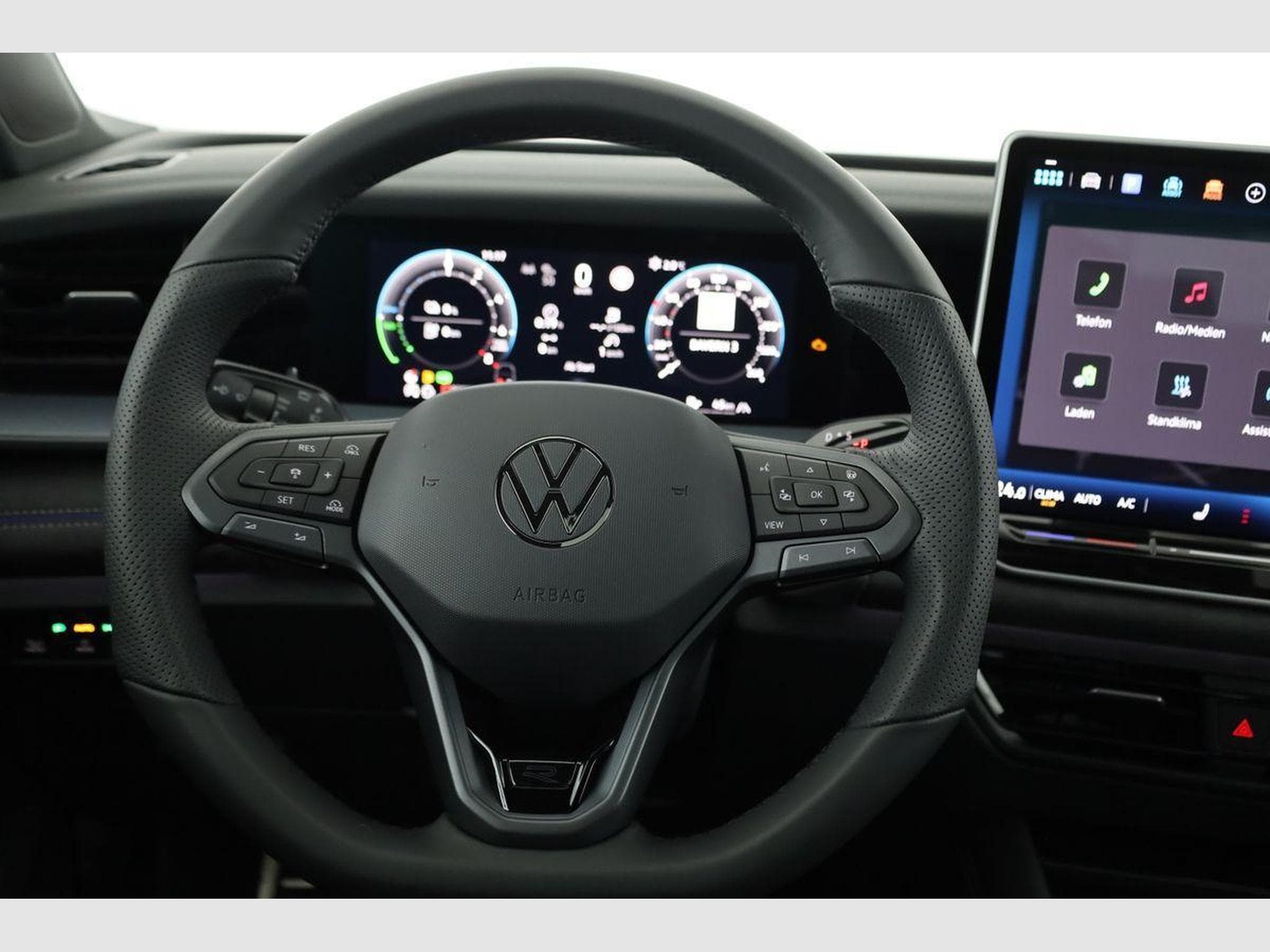 VW Tayron 1.5 TSI eHybrid 150 kW R-Line (2025) - Photo 5