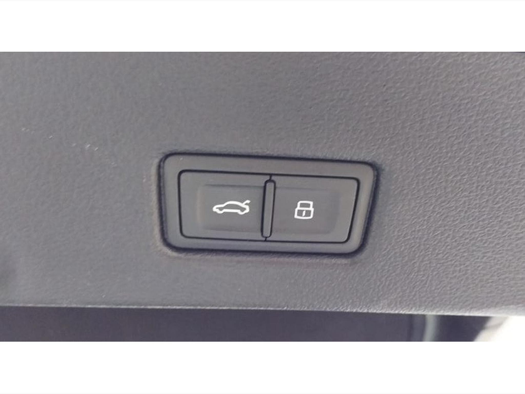 Audi A7 55 TFSI Quattro S-Tronic CUIR MEMO B&O LASER SIDE CAM360 1°M (2023) - Foto 18