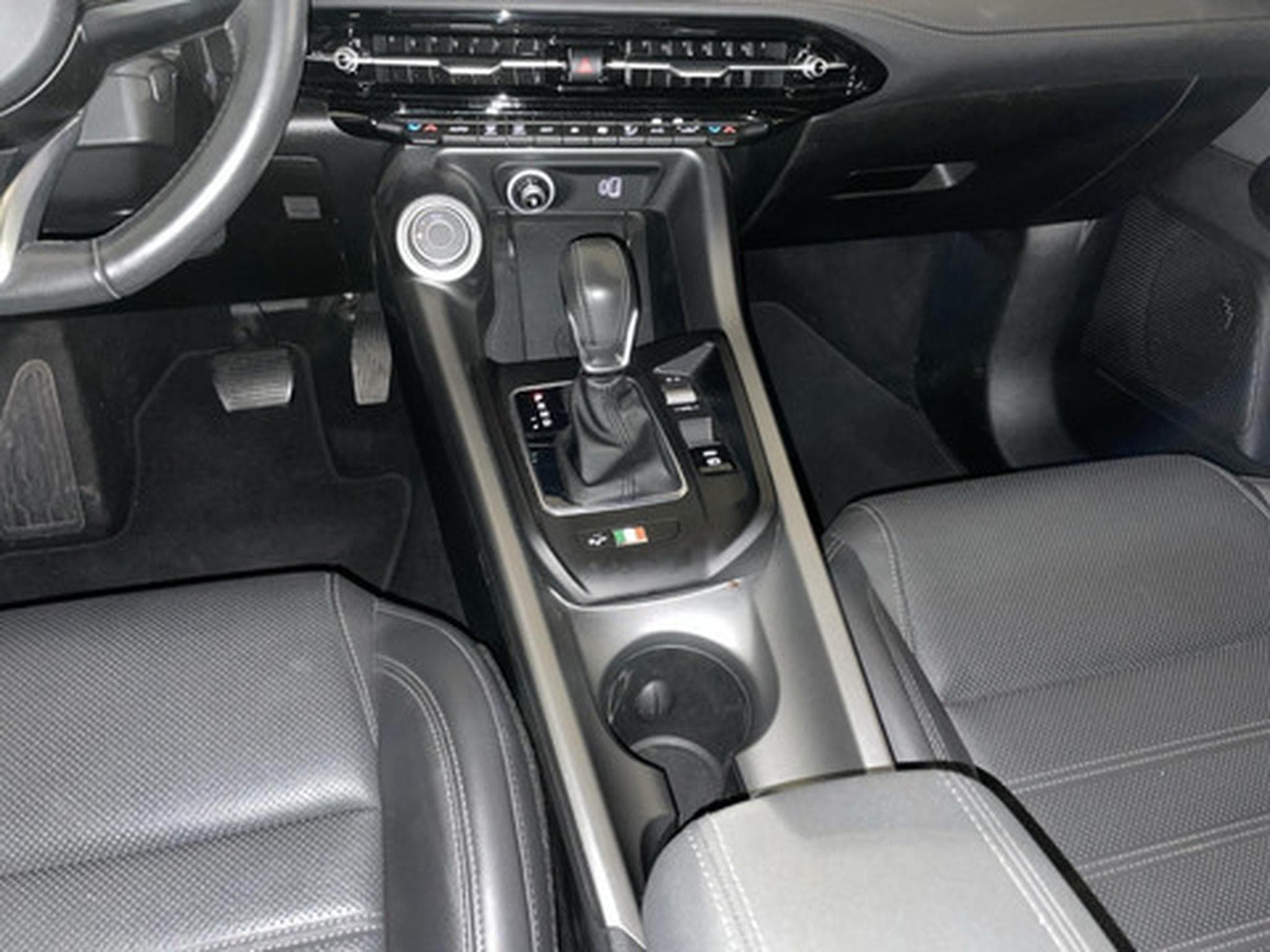 Alfa-Romeo Tonale 1.5 VGT Hybrid 118kW (2023) - Foto 10