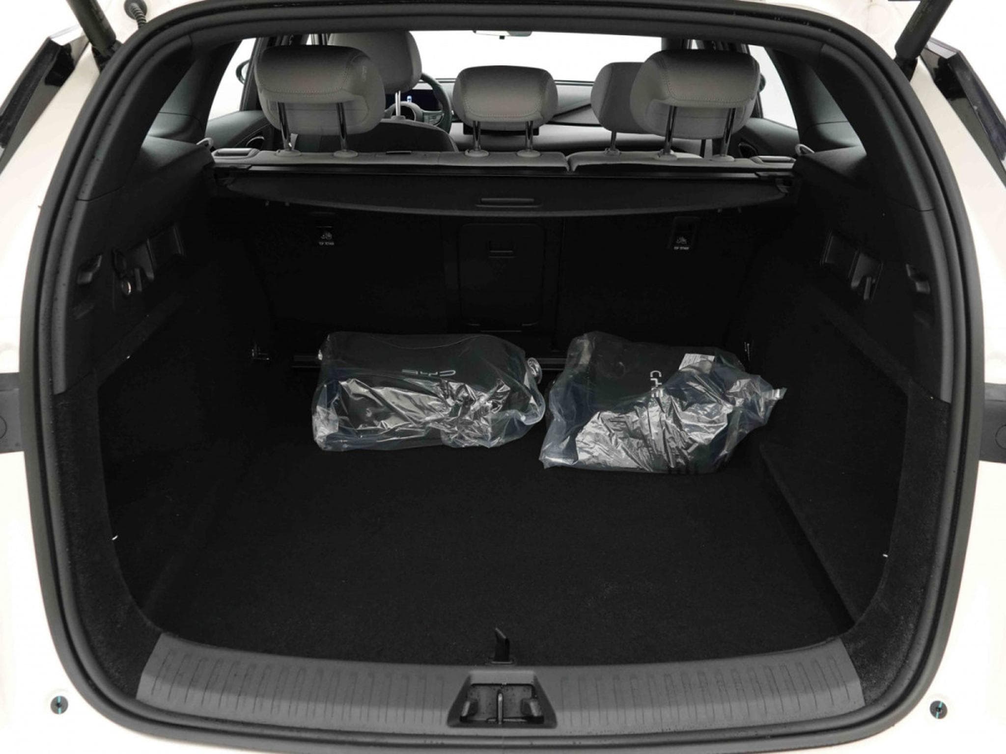 BYD Seal 6 1.5 PHEV 184 Automatique Touring Comfort (2025) - Photo 17
