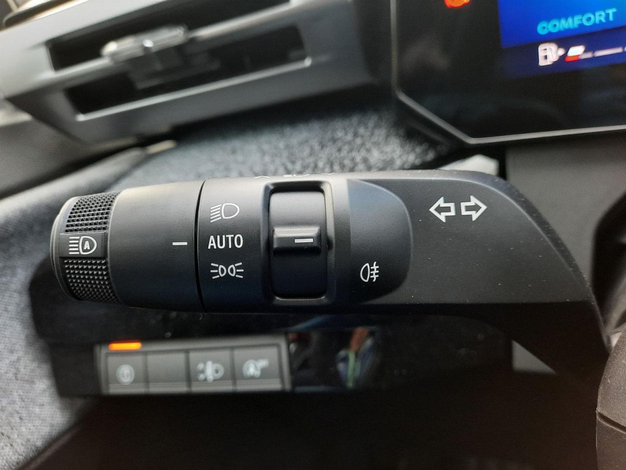 Renault Clio 1.2 TCE 115 Techno (2026) - Photo 16