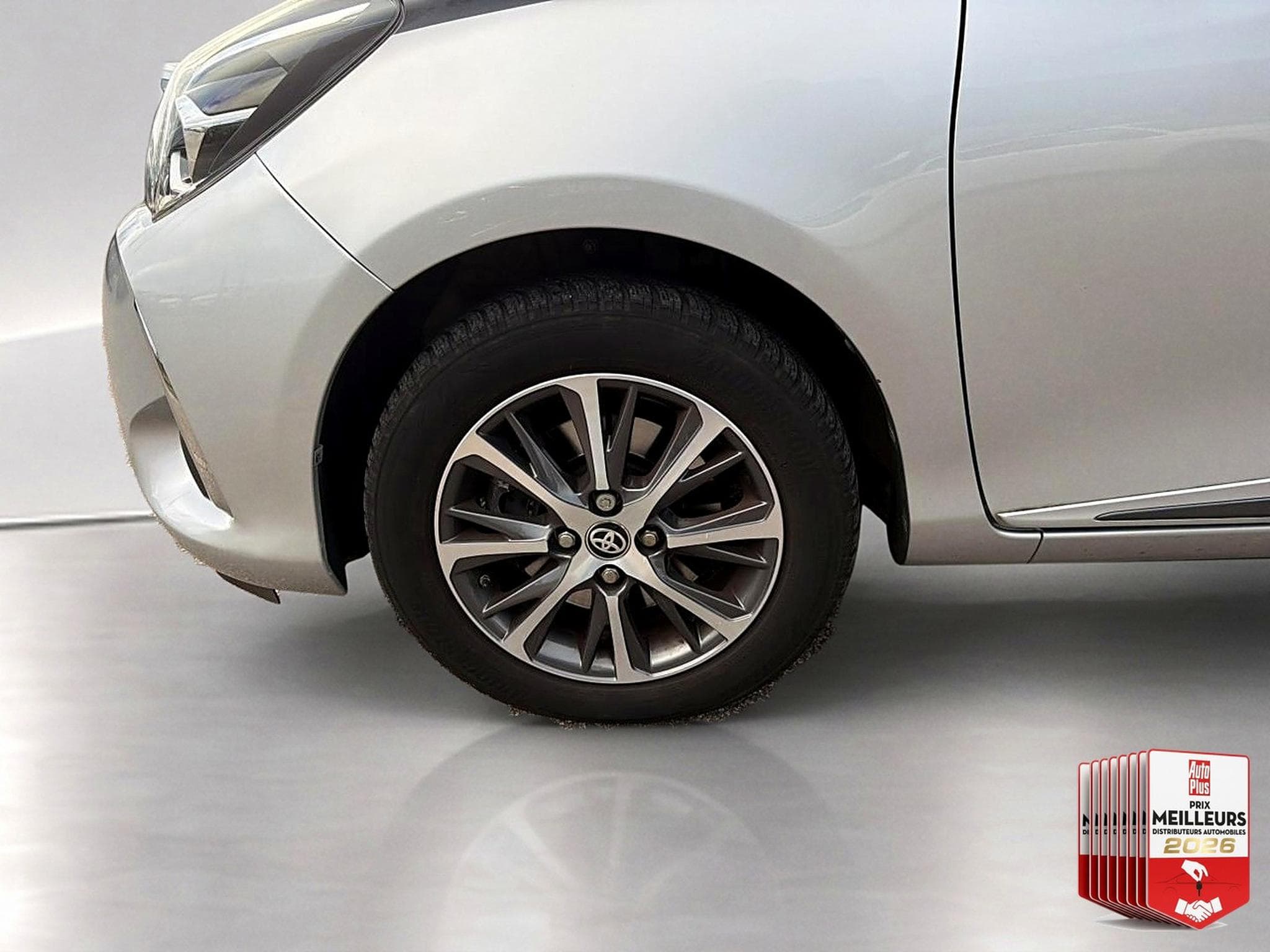 Toyota YARIS 110 VVT-I DESIGN 5P (2019) - Photo 9
