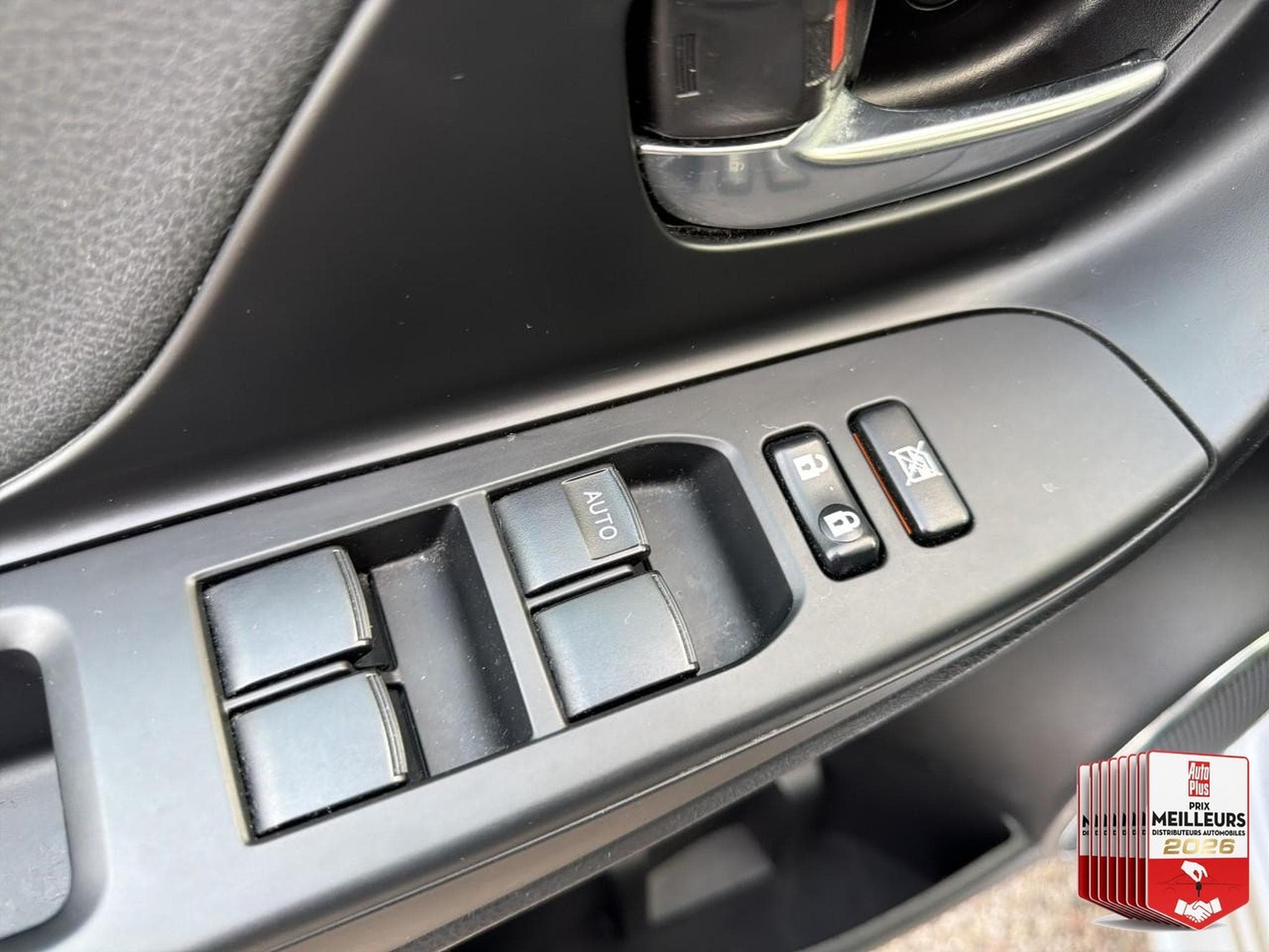 Toyota YARIS 110 VVT-I DESIGN 5P (2019) - Photo 29