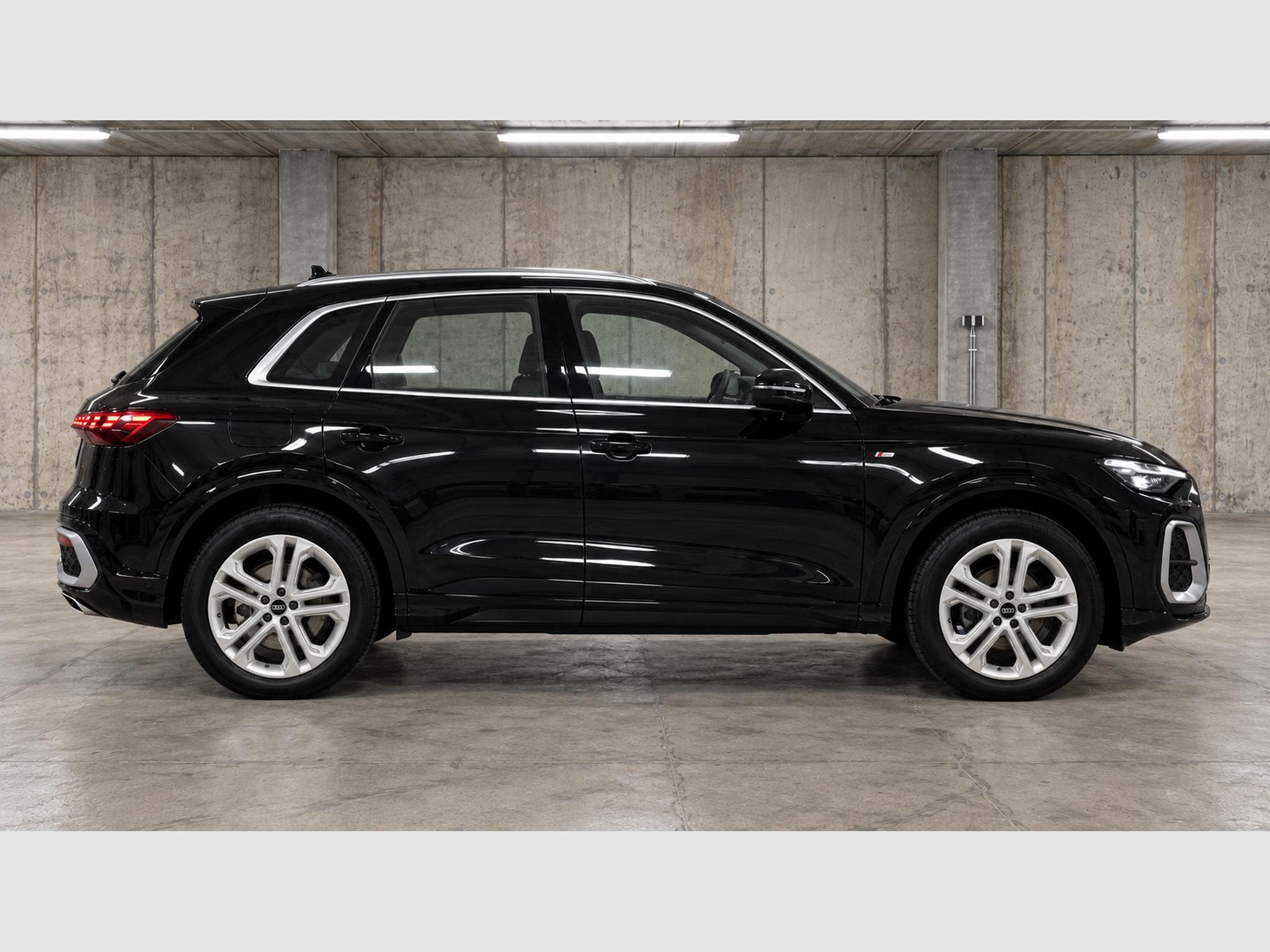 Audi Q5 Q5 2.0 204 TFSI S LINE EDITION (2026) - Foto 5