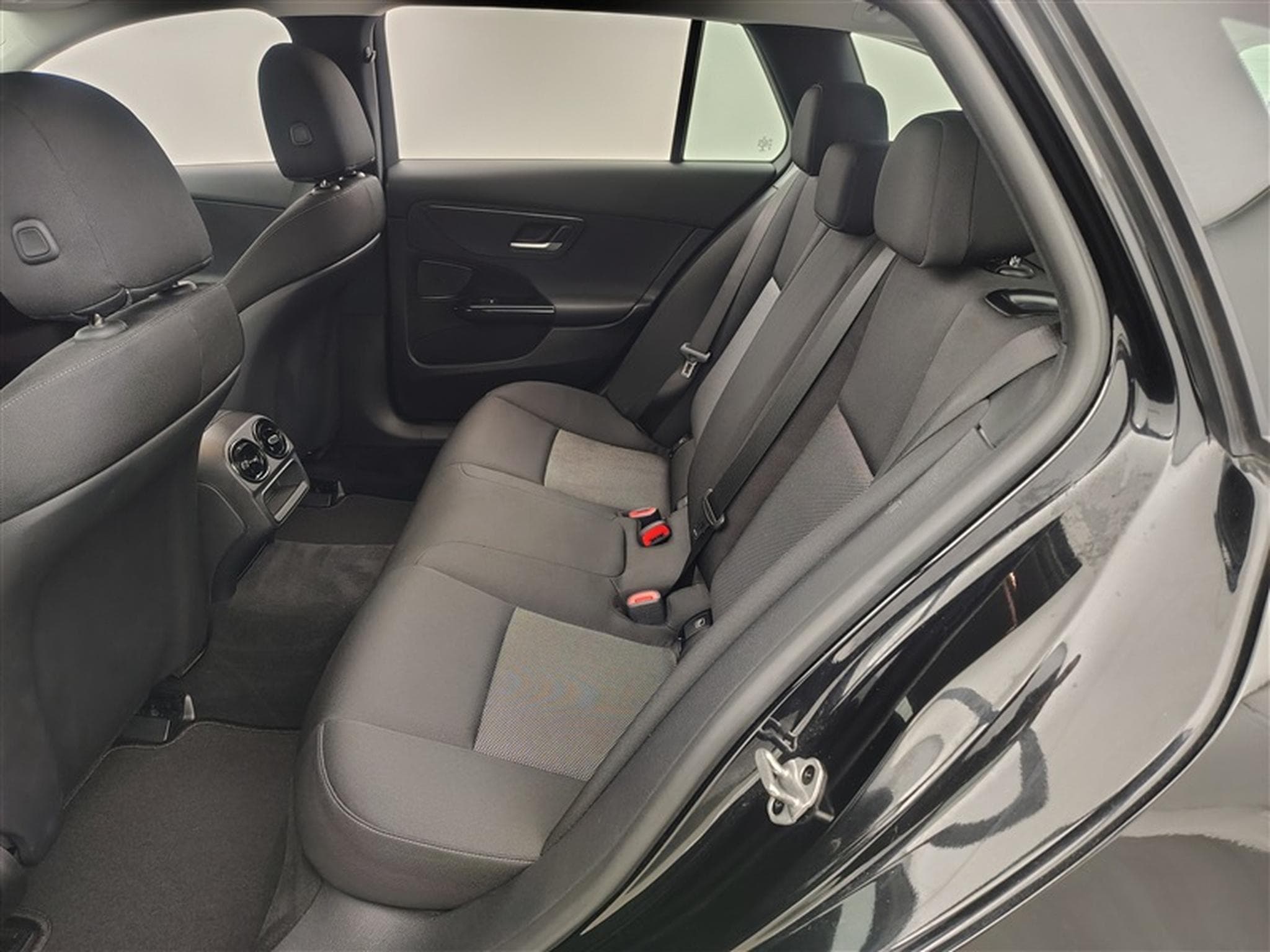 Mercedes C 200 C Break 200 d Business Line NAVI/FULL LED/JA17/PDC AV AR (2022) - Photo 13