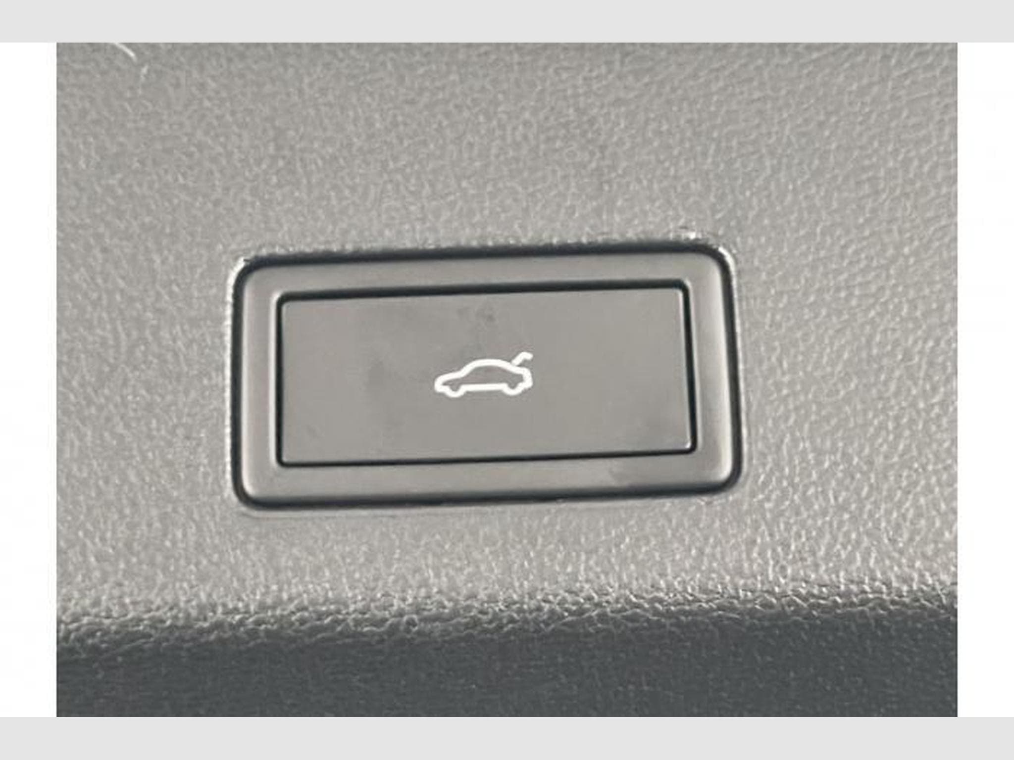 VW Golf Variant R-Line Edition (2026) - Foto 24