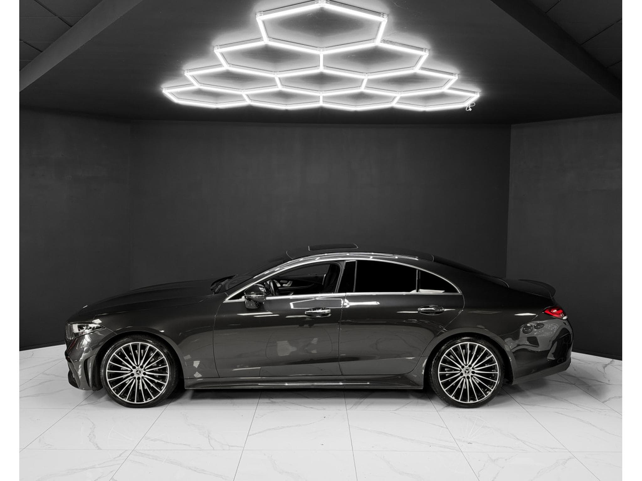 Mercedes CLS 450 4MATIC AMG LINE / 360 / BURMESTER / AIR SUSP. / HEAD-UP (2022) - Photo 2