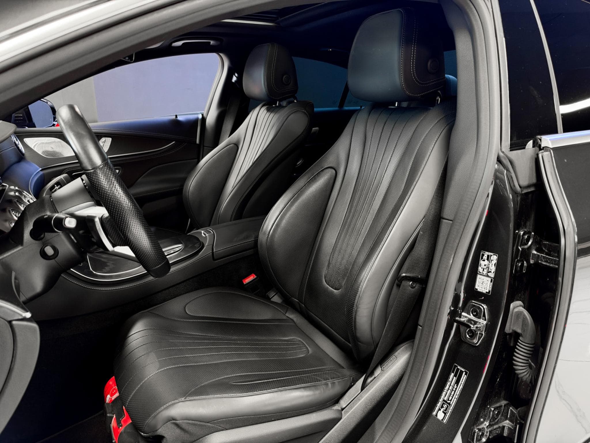 Mercedes CLS 450 4MATIC AMG LINE / 360 / BURMESTER / AIR SUSP. / HEAD-UP (2022) - Photo 13