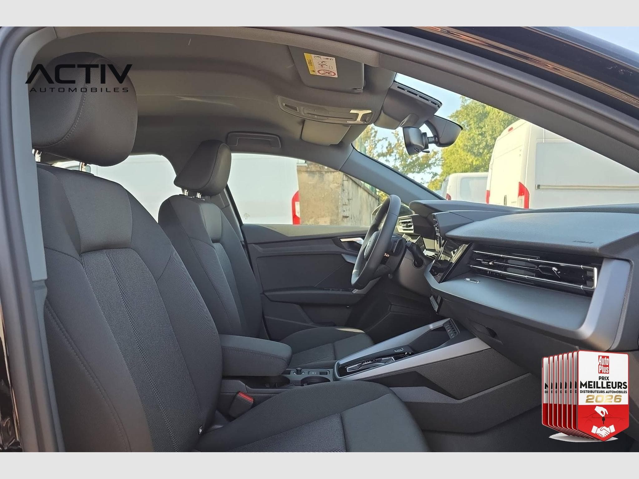 Audi A3 TFSI Mild Hybrid 150 S tronic 7 Design (2026) - Foto 9