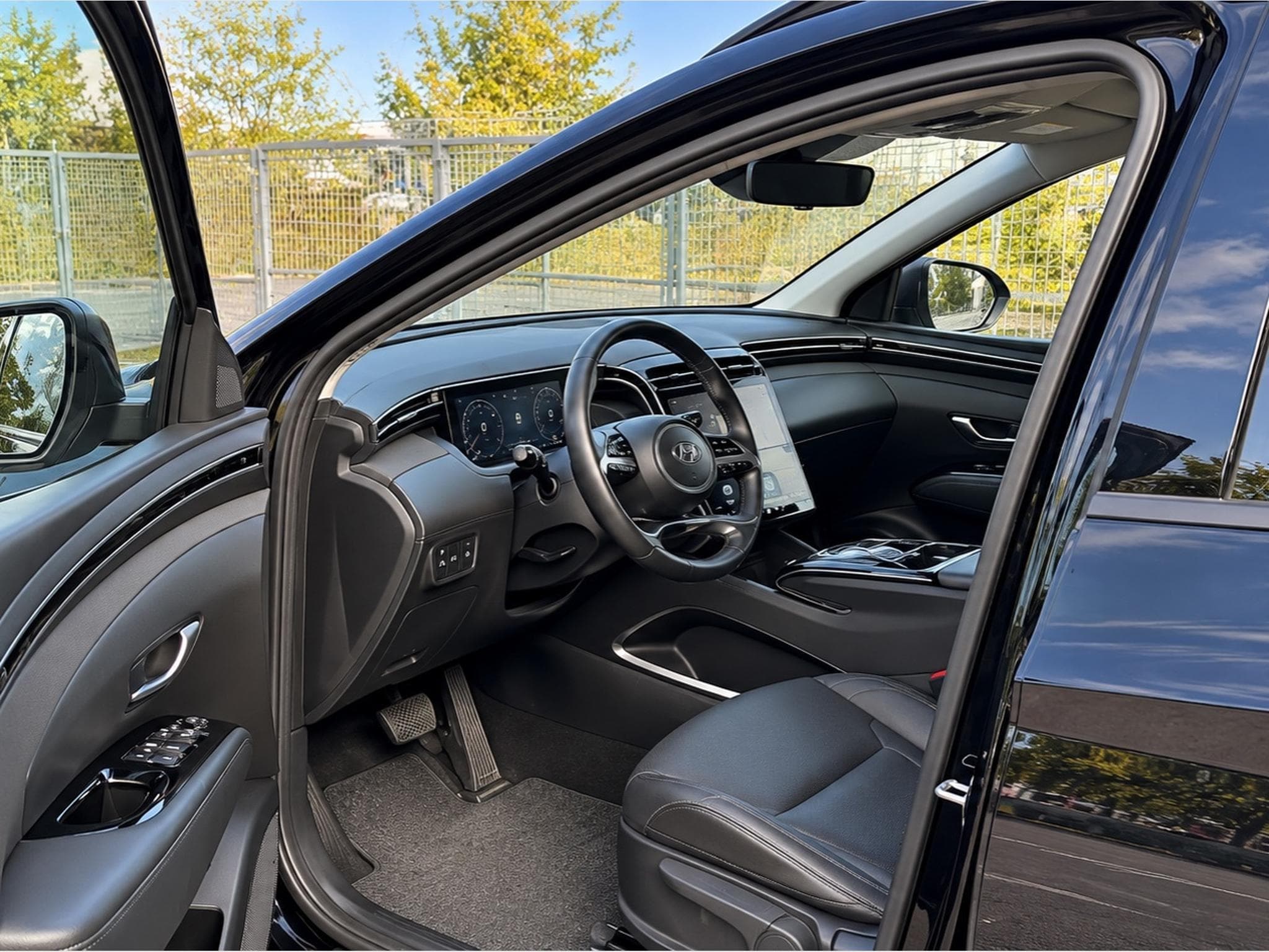 Hyundai Tucson 1.6 T-GDi 180 M-Hybrid 4WD 7-DCT (2021) - Photo 2