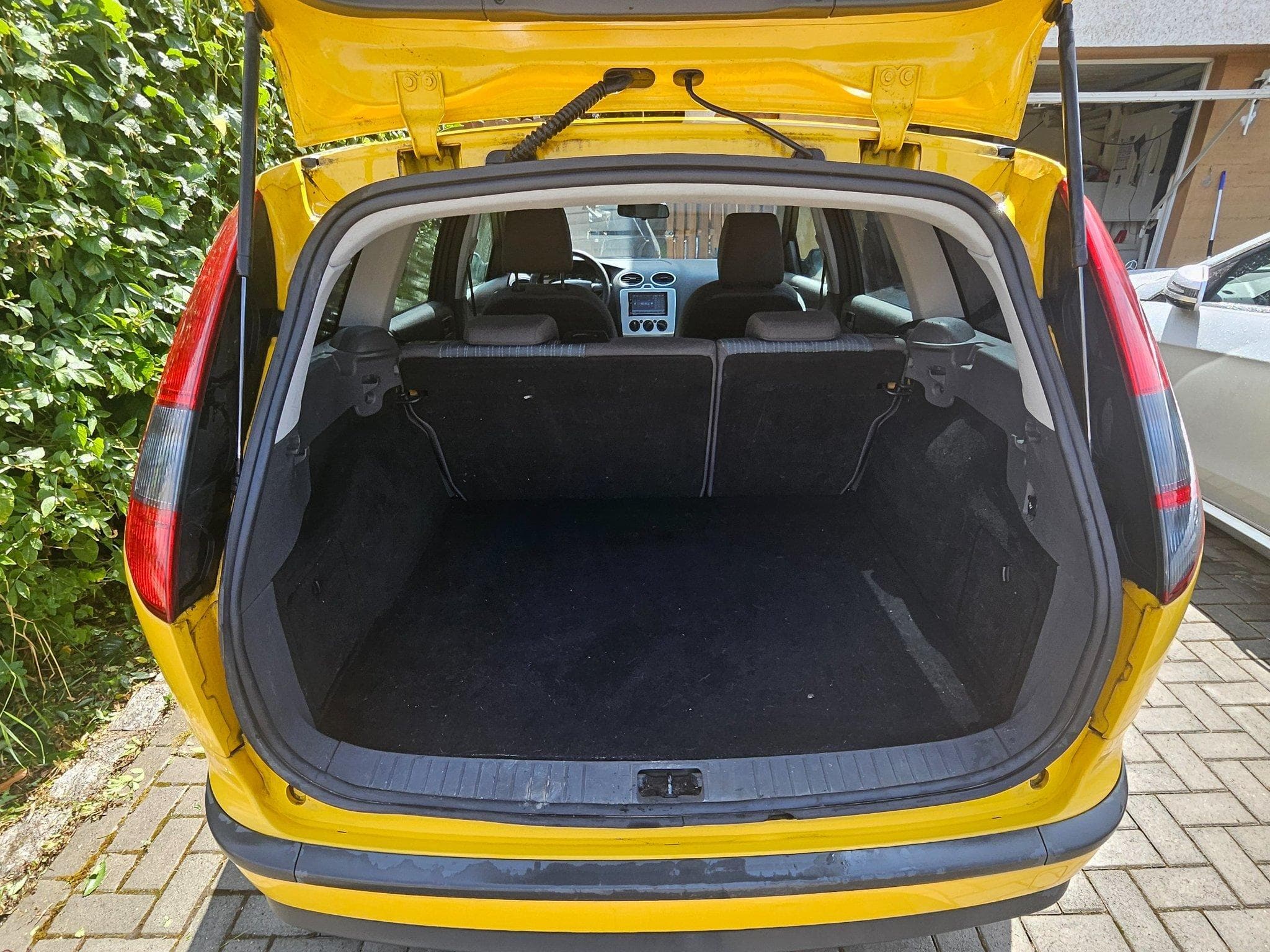 Ford Focus HWDA1W (2006) - Photo 2