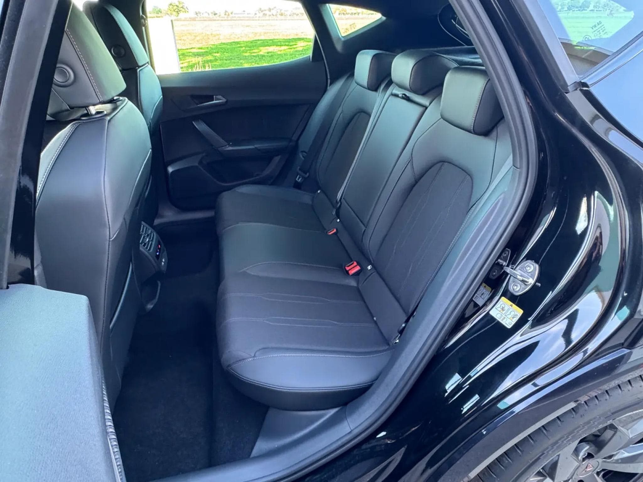 Cupra Formentor 1.5 eTSi DSG 204 (2026) - Photo 9