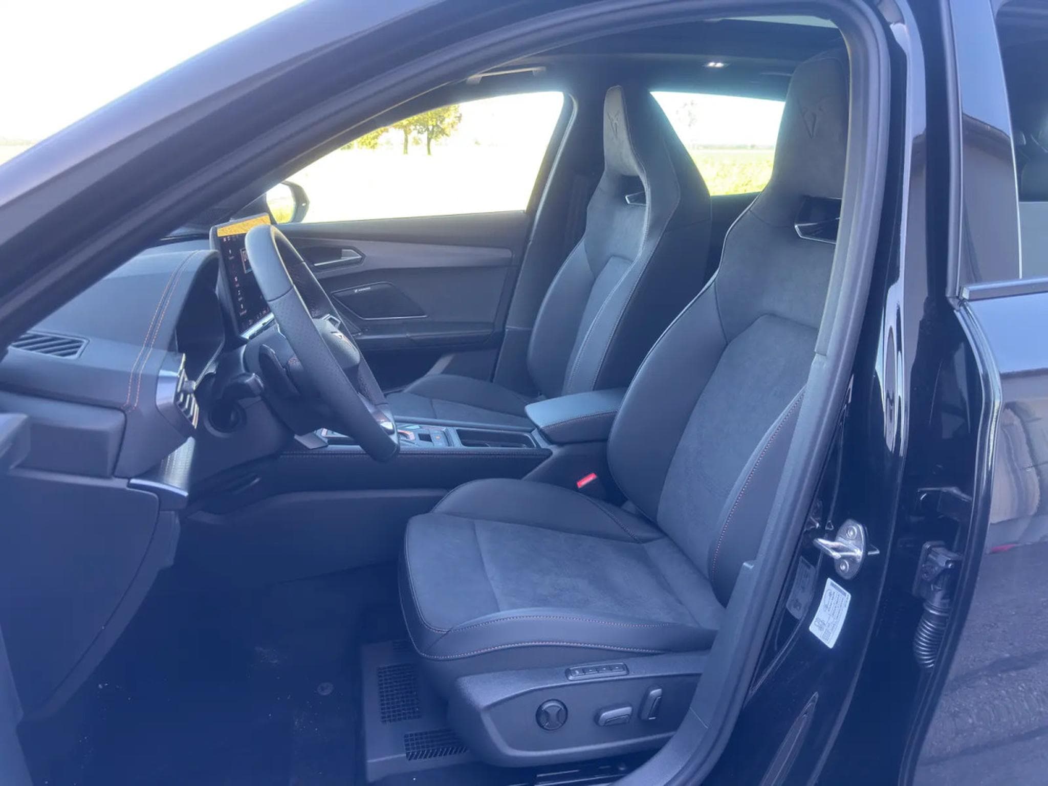 Cupra Formentor 1.5 TSi PHEV DSG 271 VZ (2026) - Photo 10