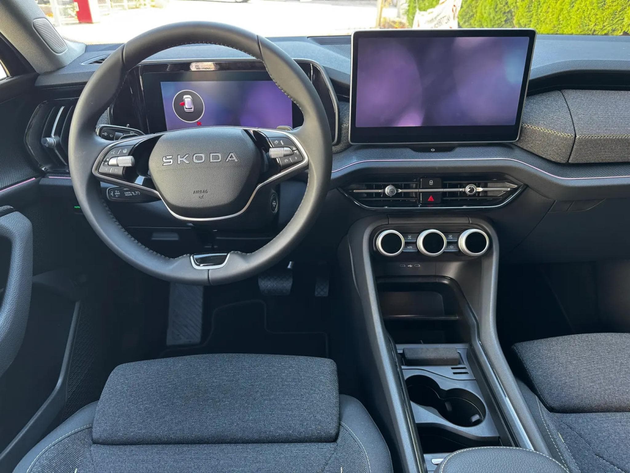 Skoda Karoq 2.0 TDI 193 DSG Selection 4x4 (2026) - Photo 5