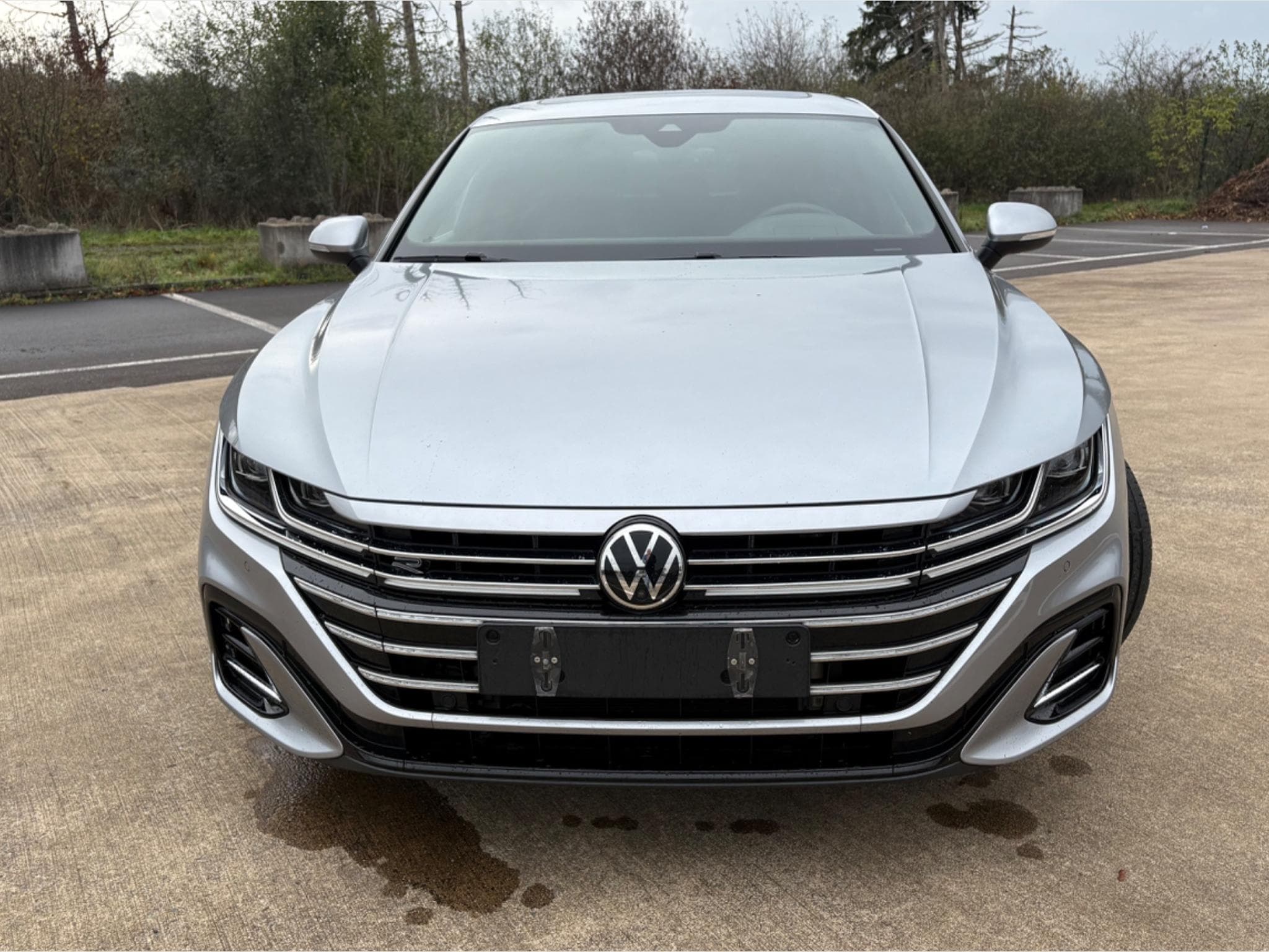 VW Arteon Shooting Brake R-Line (2022) - Foto 2