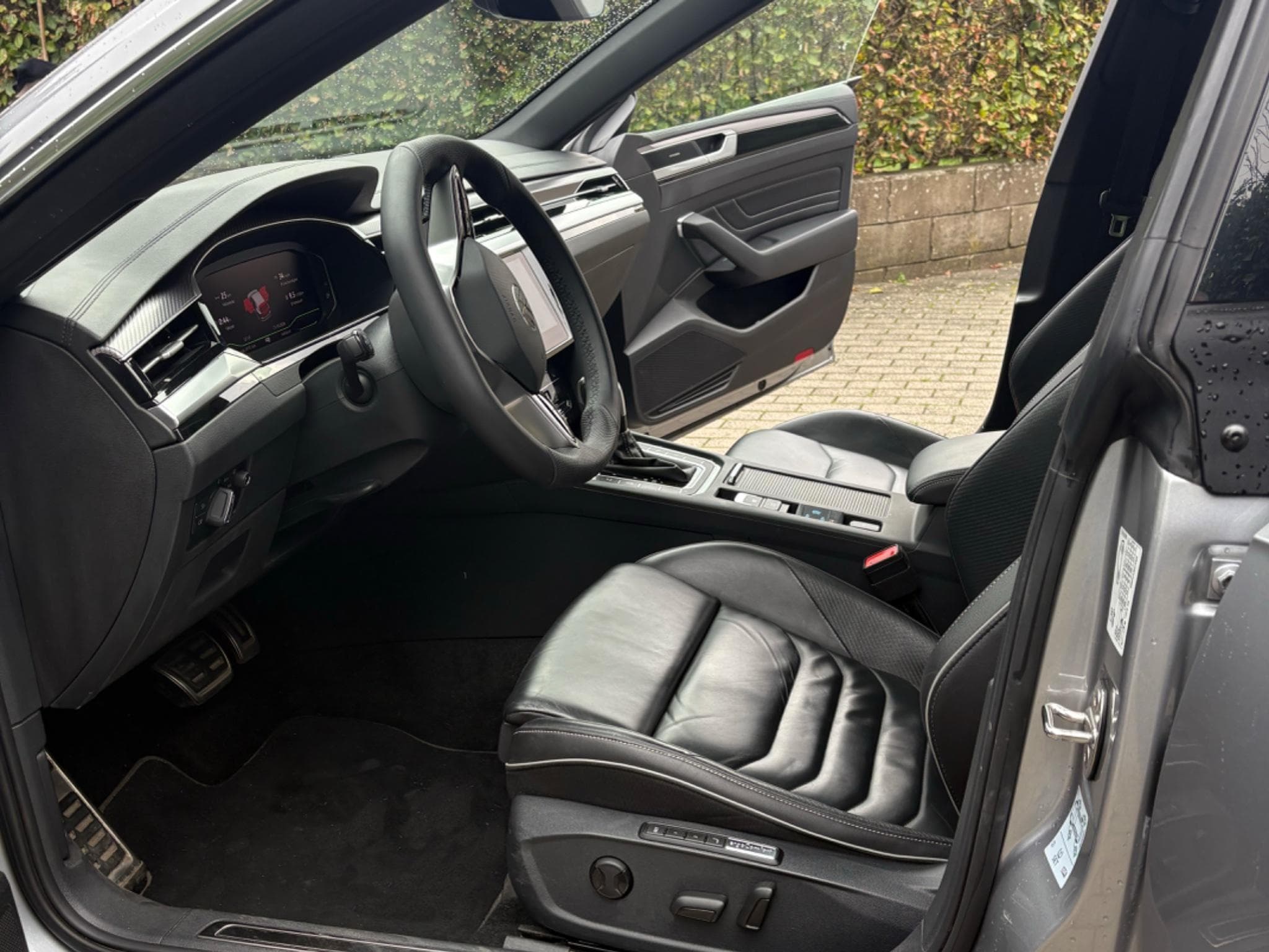 VW Arteon Shooting Brake R-Line (2022) - Foto 13