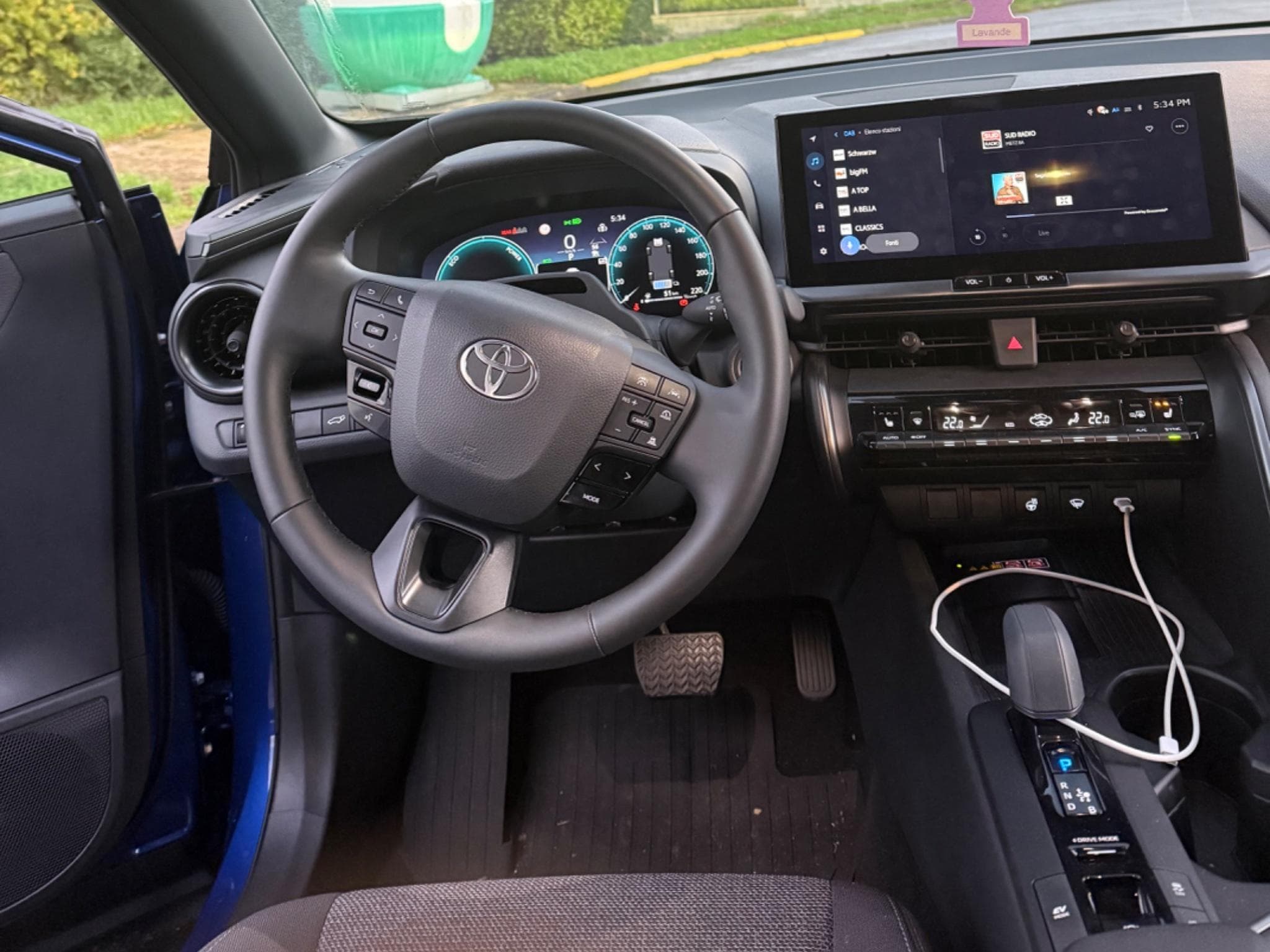 Toyota C-HR C-HR 1.8 HEV DYNAMIC PLUS BI-TONE AUTO (2026) - Foto 2