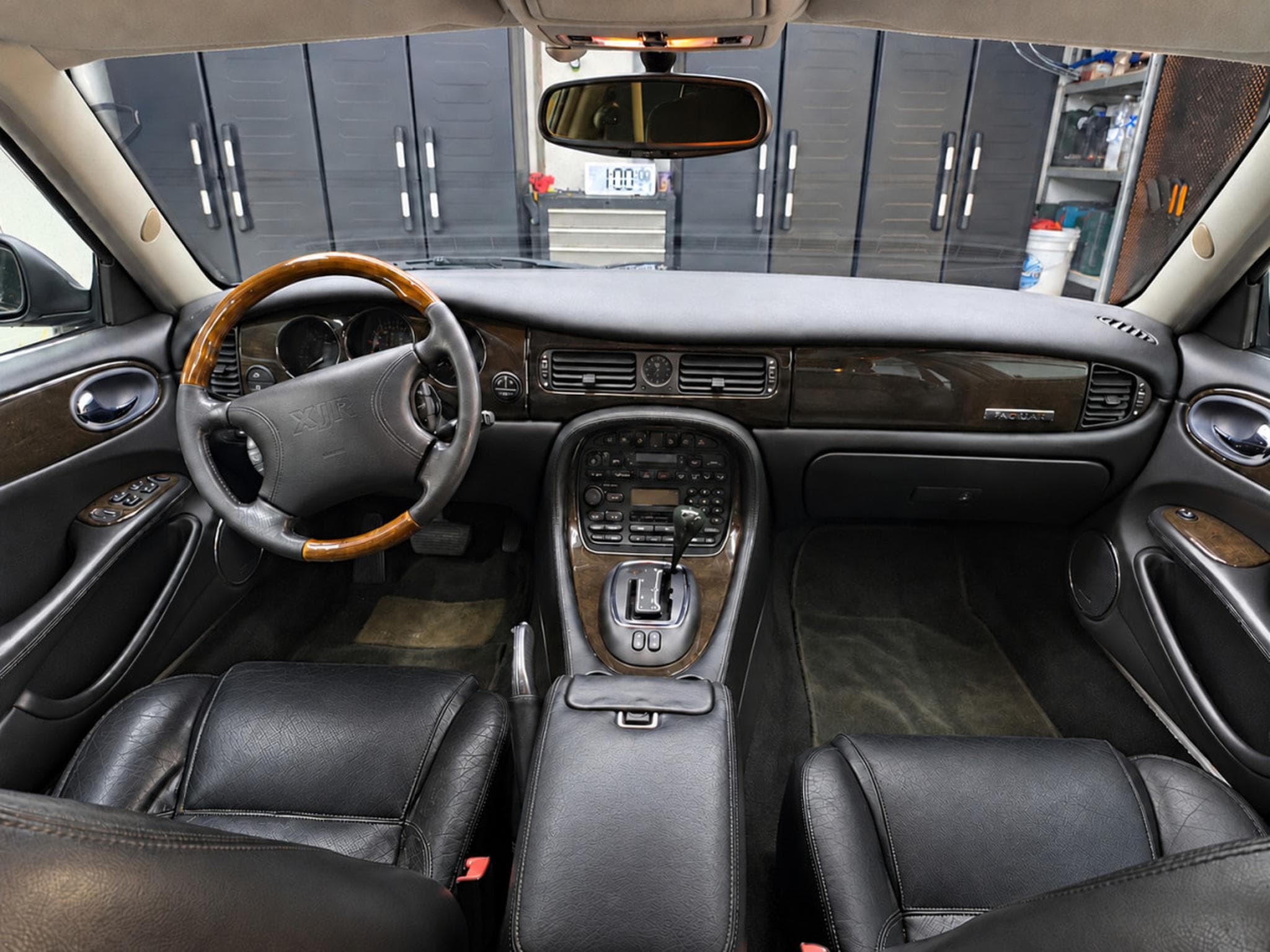 Jaguar XJR 4.0 V8 compressor Supercharged 363ch. auto. (1998) - Foto 8
