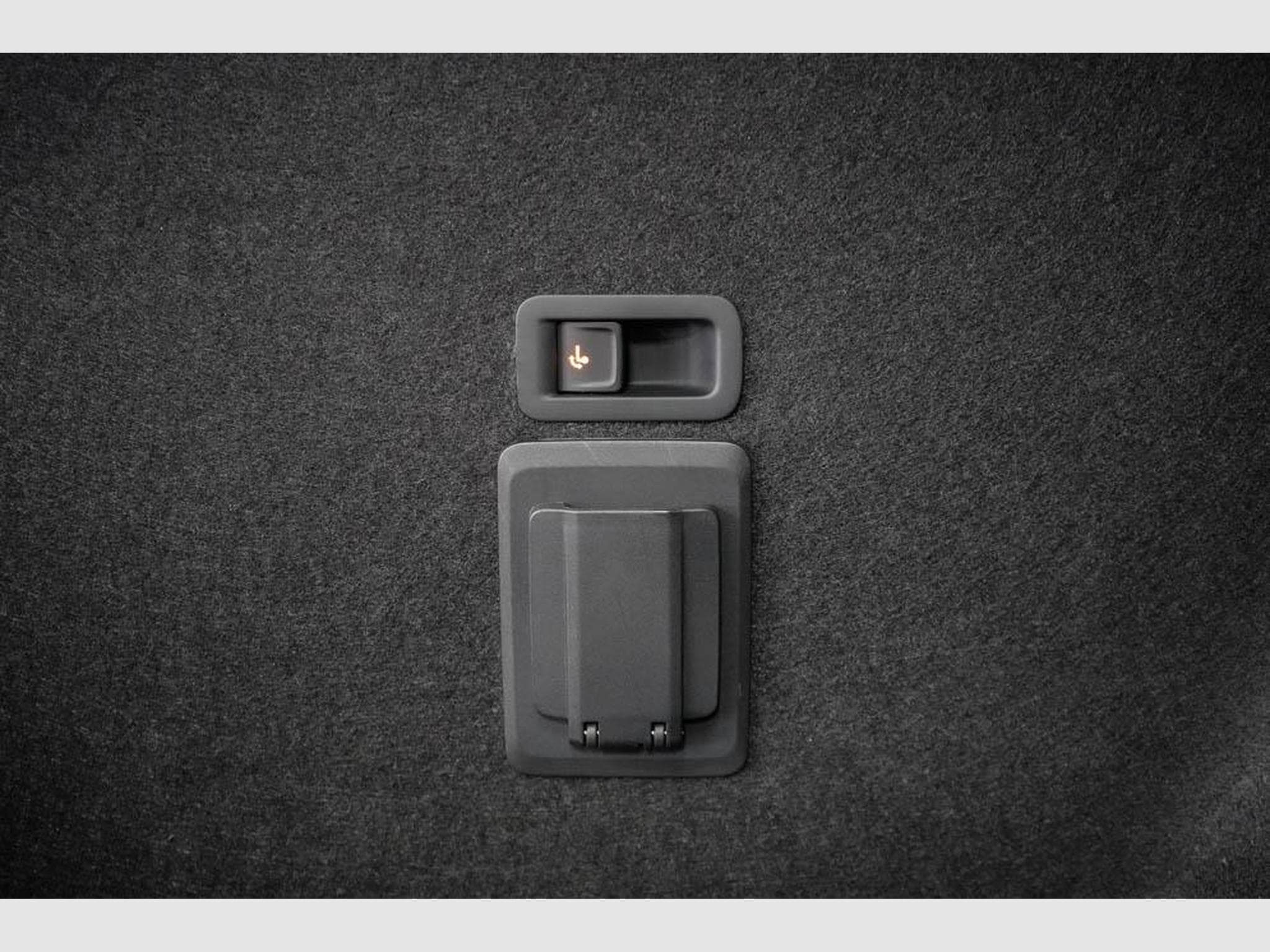 Cupra Leon ST 2,0 TSI (2025) - Photo 19