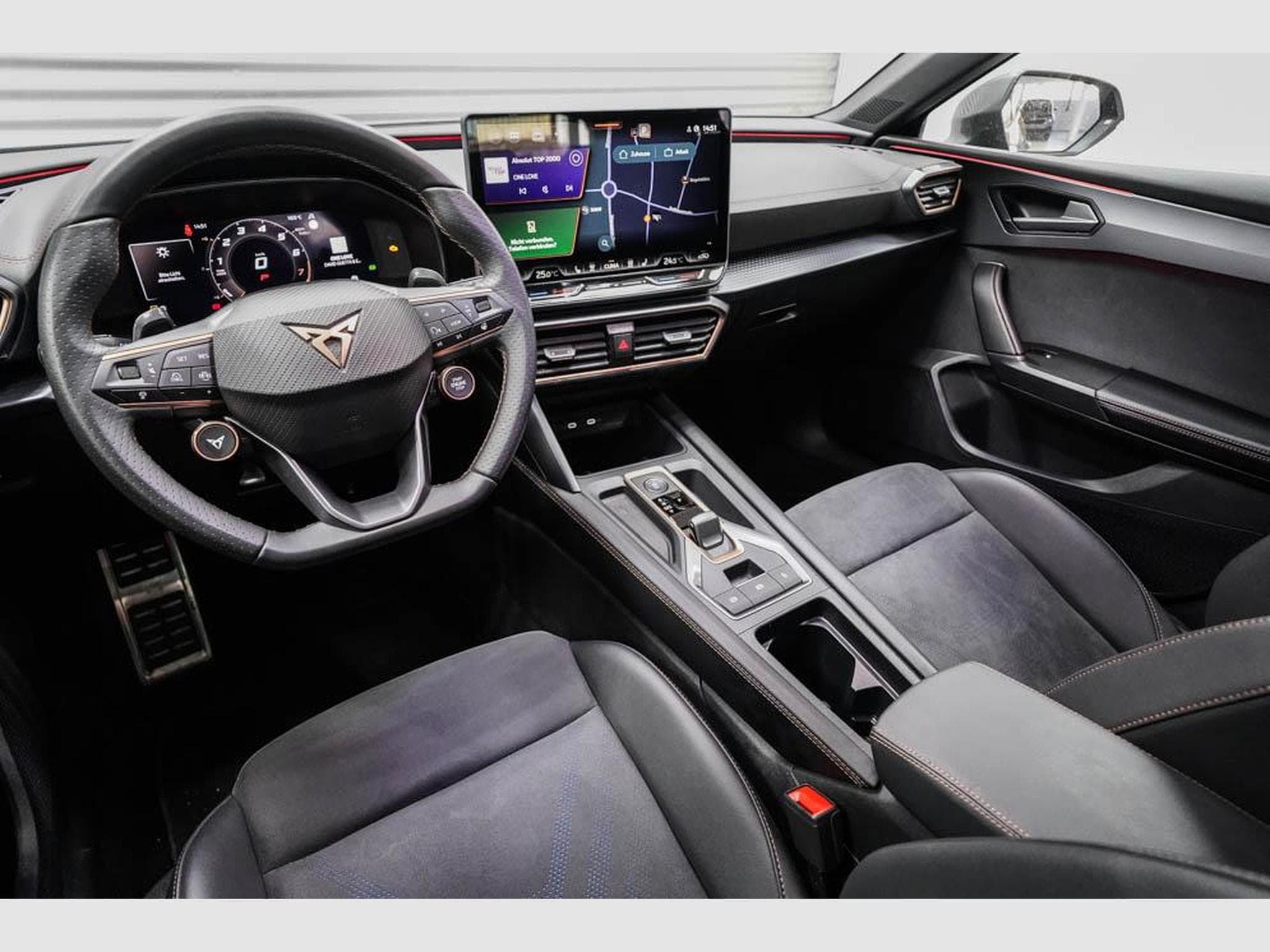 Cupra Leon ST 2,0 TSI (2025) - Photo 7