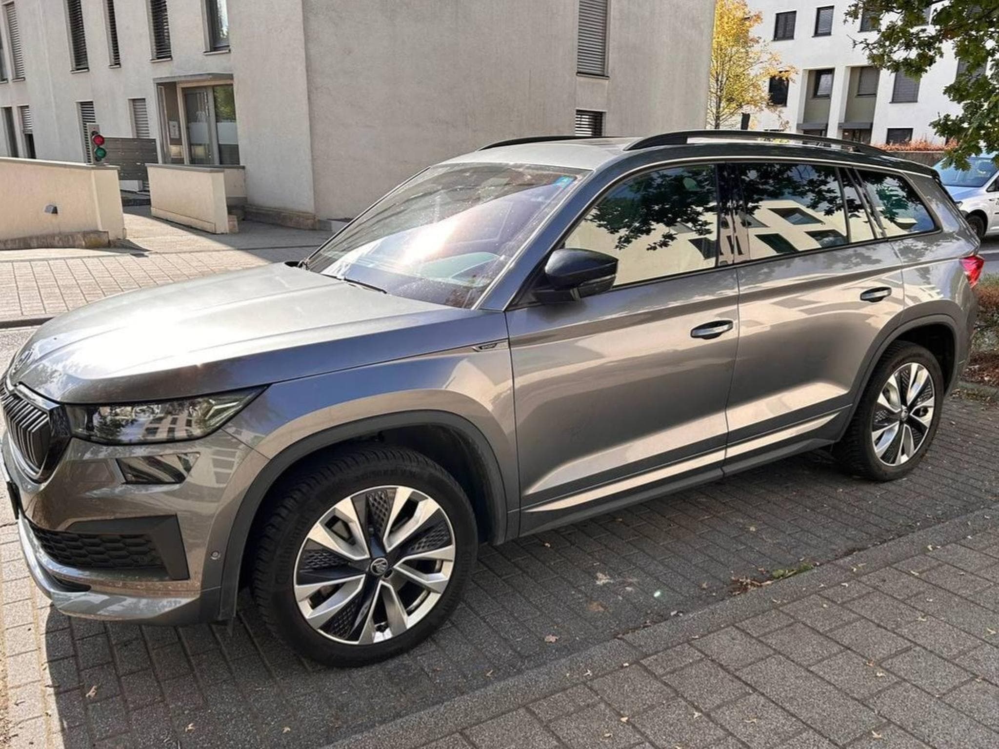 Skoda Kodiaq Sportline+DSG+4X4+Pano+AHK+LED+GARANTIE (2023) - Photo 2