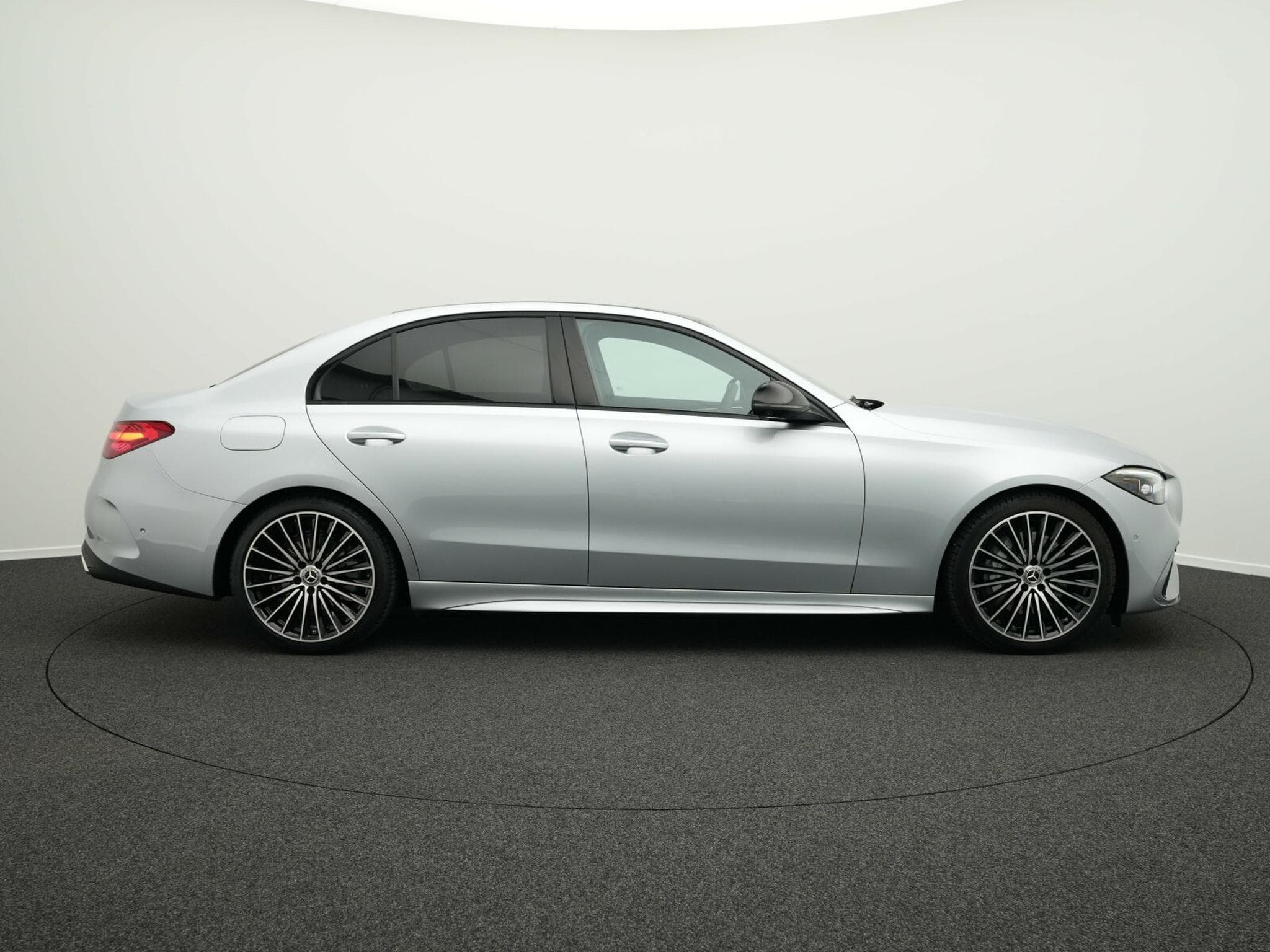 Mercedes C 220 d AMG-Line (2025) - Foto 5