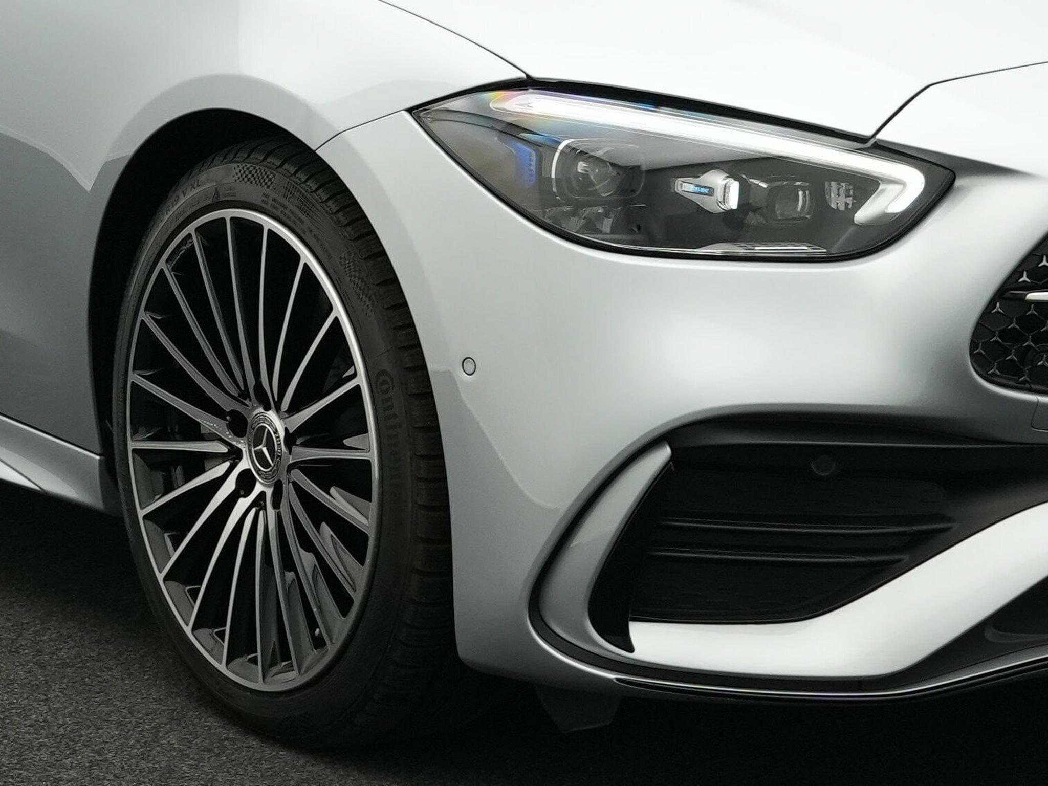 Mercedes C 220 d AMG-Line (2025) - Foto 9