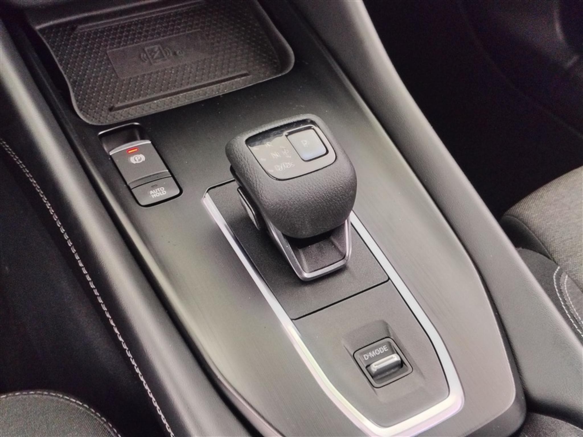 Nissan Qashqai 1.3 DIG-T MHEV X-Tronic N-Connecta NAVI / FULL LED / CAMERA (2023) - Photo 12