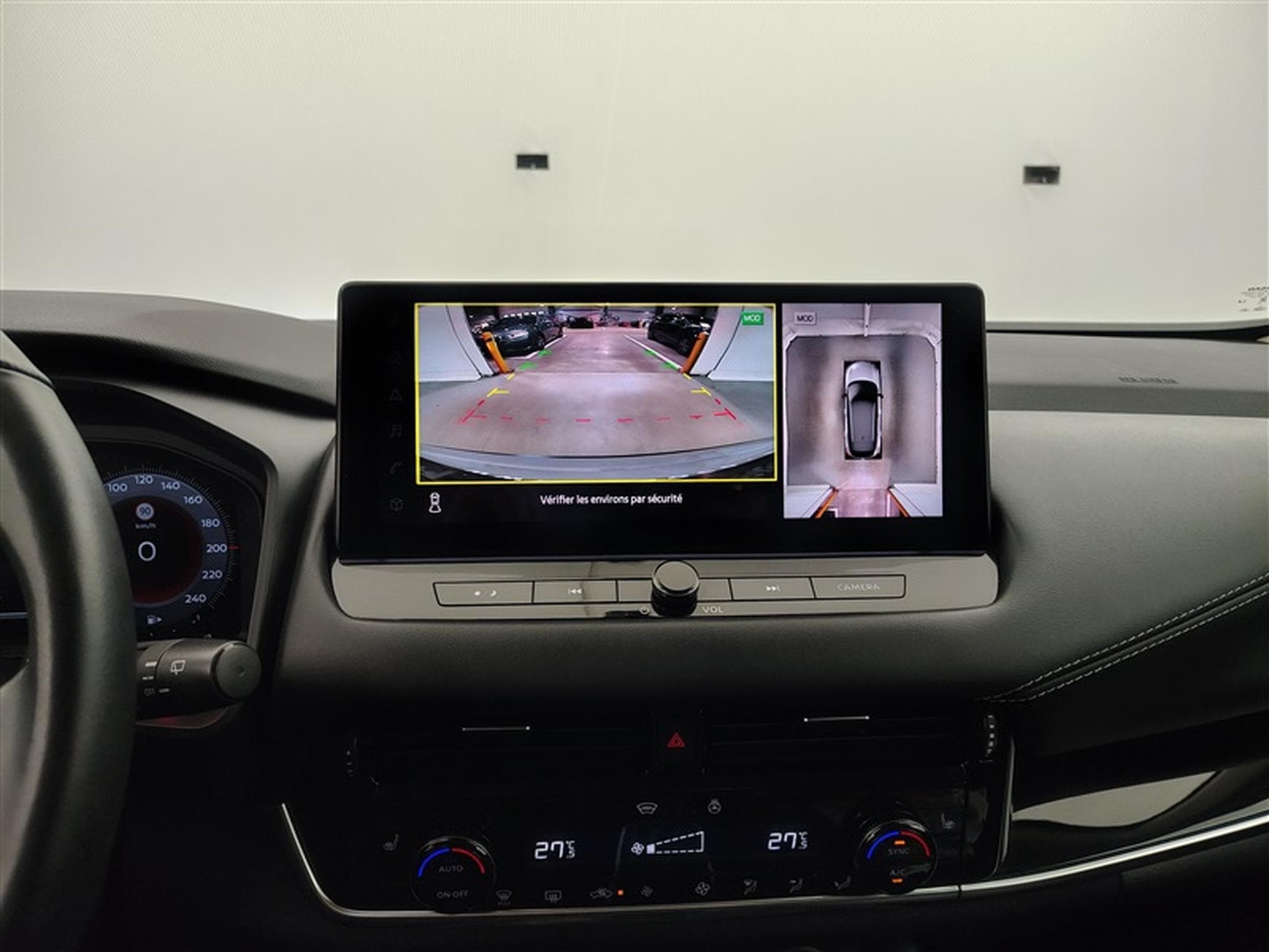 Nissan Qashqai 1.3 DIG-T MHEV X-Tronic N-Connecta NAVI / FULL LED / CAMERA (2023) - Photo 18