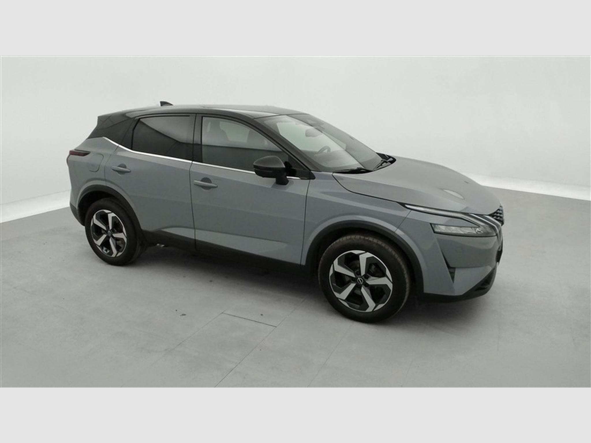 Nissan Qashqai 1.3 DIG-T MHEV X-Tronic N-Connecta NAVI / FULL LED / CAMERA (2023) - Photo 23