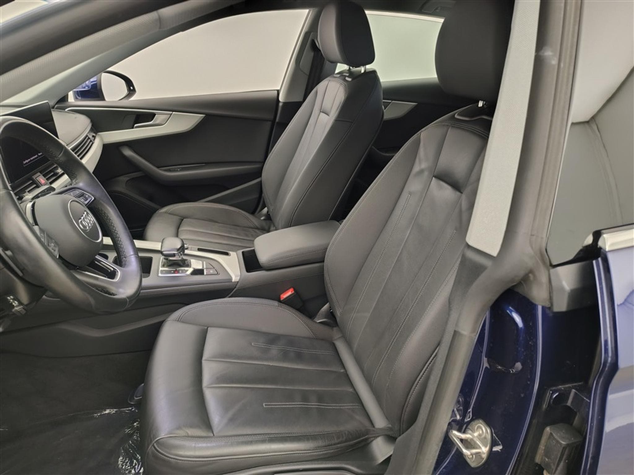 Audi A5 SB 35 TFSI Business Edition S tronic CUIR/NAVI/FULL LED/JA17 (2021) - Photo 7