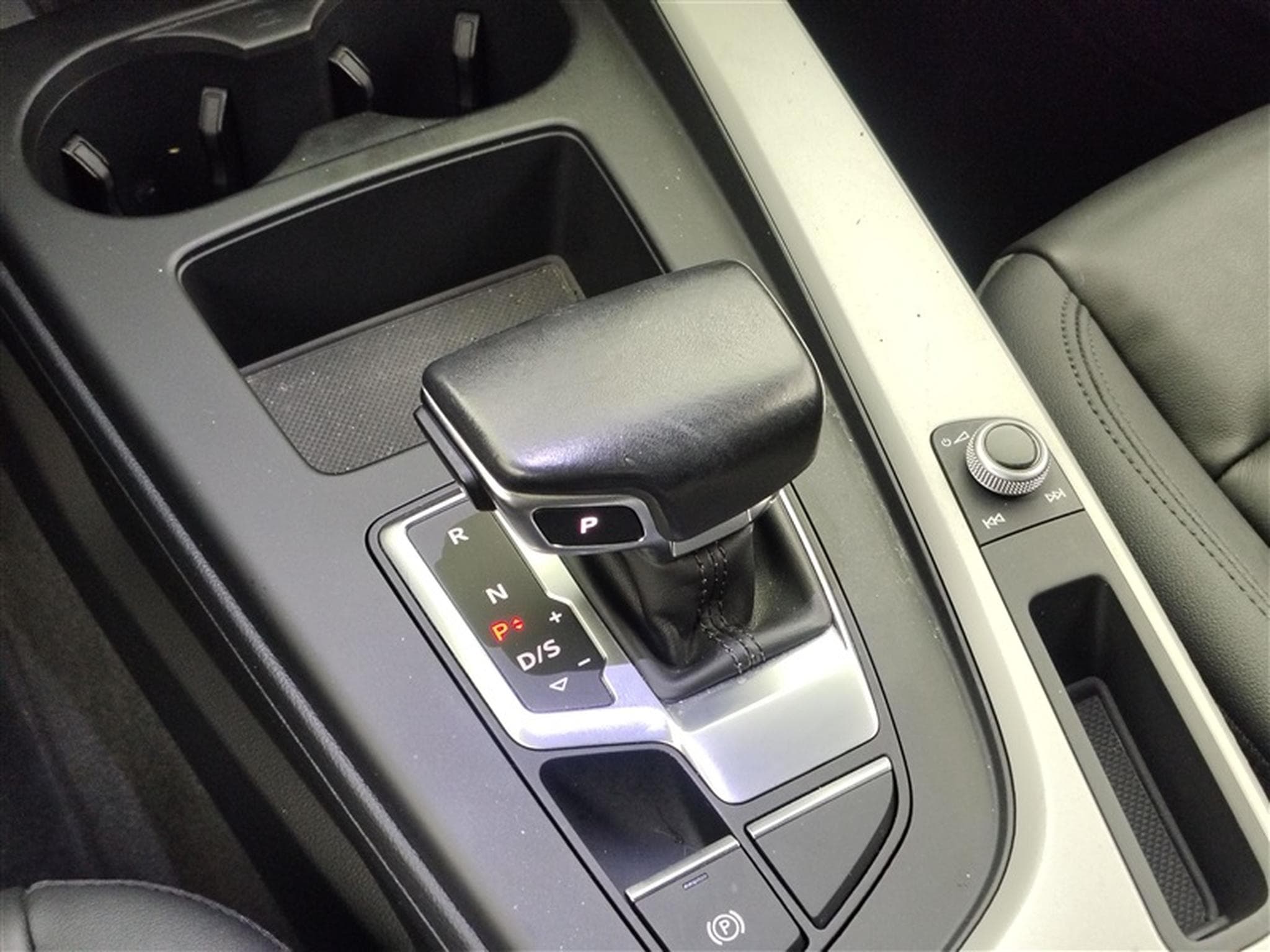 Audi A5 SB 35 TFSI Business Edition S tronic CUIR/NAVI/FULL LED/JA17 (2021) - Photo 12